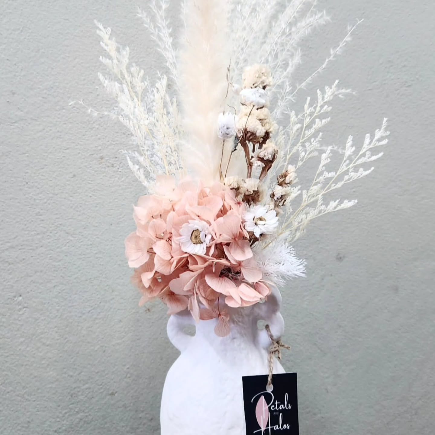 Looking for a gift?
#birthday #GiftIdeas #PreservedFlowers #ForeverFlowers