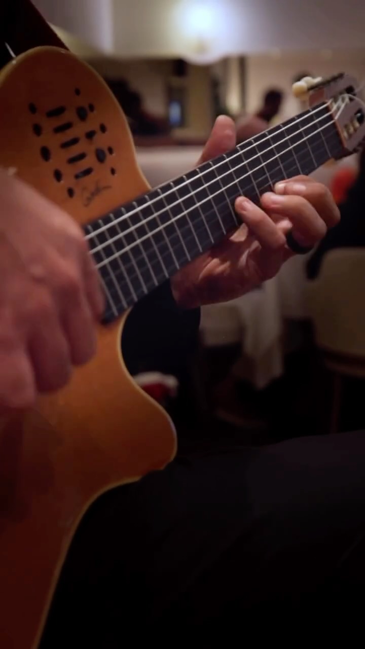 Sunday evenings at Salute Ristorante
Live acoustic guitar
6:00 – 9:00 PM
Soft strings drifting through the dining room.
Candlelight, fine wine, and the quiet beauty of Italian evenings.
Join us for dinner ✨ where music and cuisine meet in perfect harmony.
•••
#salutepalmbeach #palmbeachdining #palmbeach #palmbeachfl #palmbeachflorida