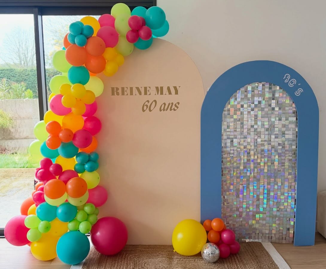 Un grand décor pour fêter les 60 ans de la reine du disco 🕺🏼🪩
Un joli Backdrop coloré pour se faire prendre en photo avec des invités et garder des beaux souvenirs de ce grand jour 🎂
Si toi aussi tu as envie d’avoir de belles photos souvenirs de ton grand jour, contacte-moi par email, appel ou via Instagram : tous les liens sont ma bio ✨
#decorationevenementielle #jalmaevent #ballons #backdrop #decoration