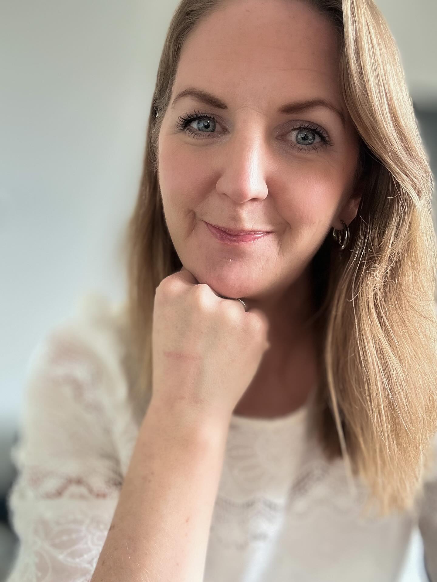 Jag älskar när folk delar mitt intresse för inredning.
Och intresse i all ära, men skillnaden med att jobba professionellt med inredningsdesign är att … ➡️ swipe
#inredningsdesigner #inredarenorrköping #inredarenyköping #inredarelinköping #inredningsintresse