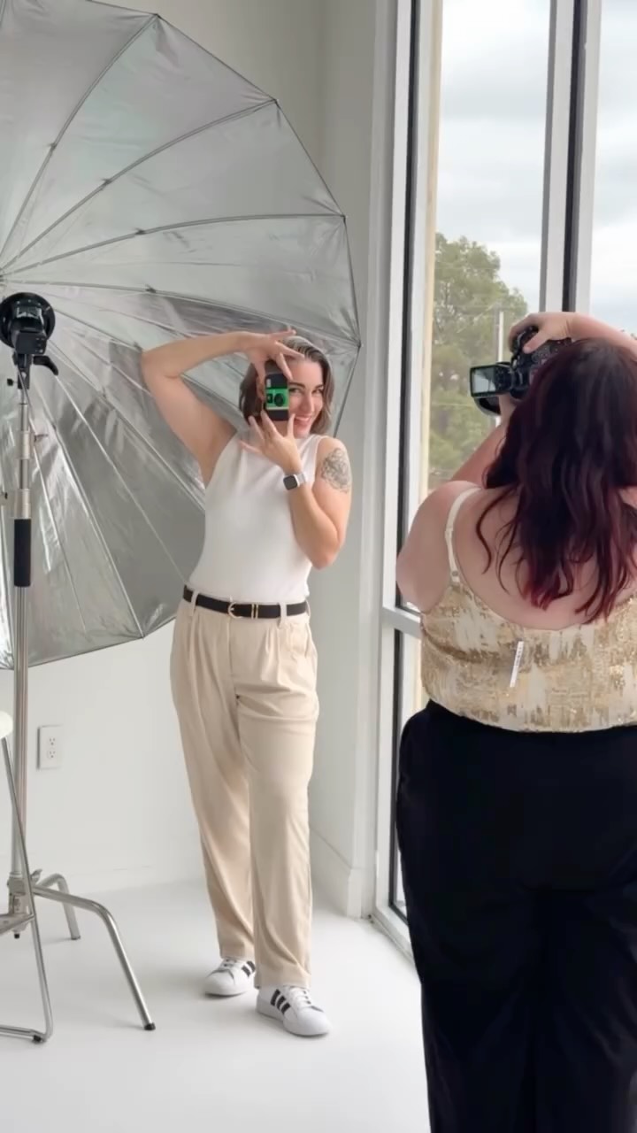 Sorry I can’t hear you, I’m kinda busy 🤷♀️
#photographerlife #brandingphotographer #dallasbrandingphotographer #brandingphotography #dallasphotographer