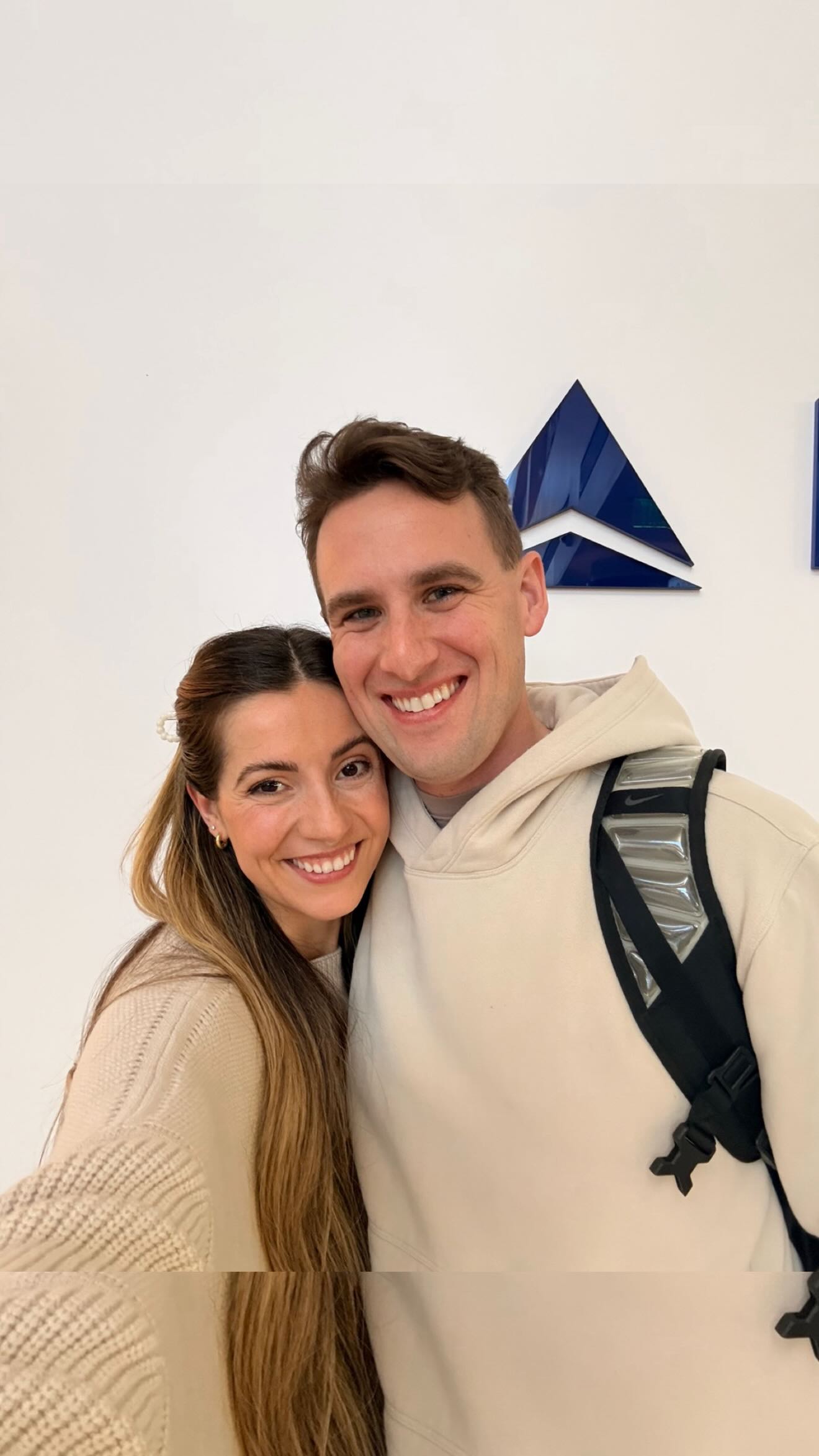 We got through TSA in under ten minutes… who are we?
#funnywife #marriedlife💍 #husbandandwifecomedy #funnycouples #newparentslife