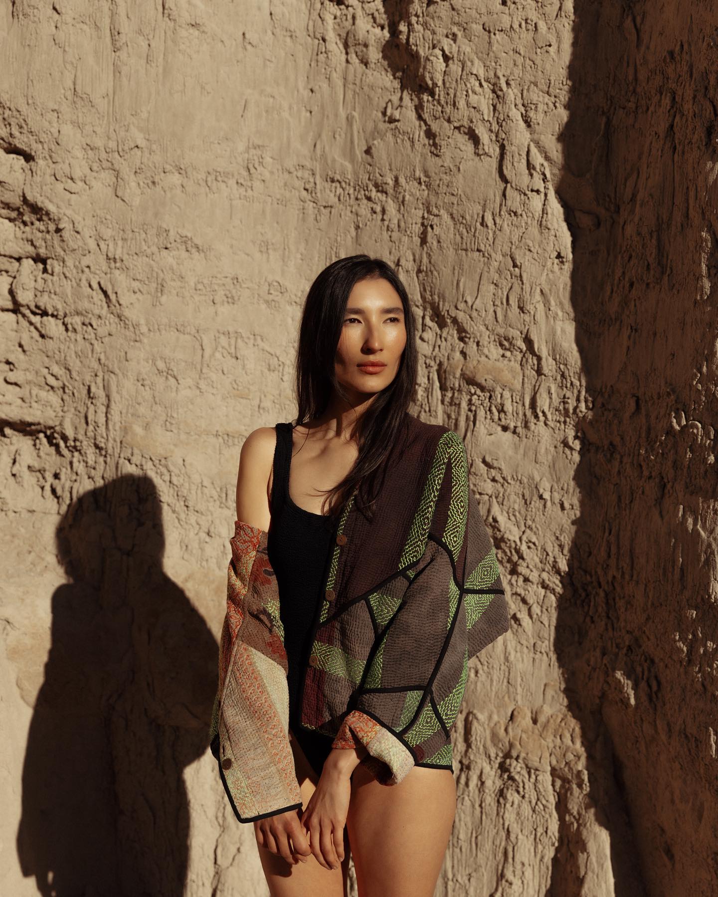 🔸🔹Introducing @namai_studio an eccentric upcycling brand founded in NYC in 2020 by designer Bianca Kuttickattu, who previously created signature accessories for Celine (under Phoebe Philo), Maison Margiela and Acne. This contemporary, sustainable brand combines in-house designed cuts with vintage Indian kantha textiles to create bold, one-of-a-kind garments. Each piece is made to last and is completely unique, crafted by specialist artisans paid a fair wage in India and then finished in the New York studio. With zero-waste principles, each scrap of intricately hand-made textile is saved and re-worked into beautiful new pieces. Coming soon #schroroom #schroroomconsulting @parisfashionweek // Contact us for showrooms apps #AW26 #FW26🔸🔹 Model @shikindari Photo @rinakomarie
.
#namai #heirloom #zerowaste #luxury #namaistudio #luxuryfashion #upcycling #kantha #sustainable #sustainablefashion #sustainableclothing #artisanal #handmade #heritage #heritagetextiles #textiles #ooak #circularfashion #schroroom #representedbyschroroom #appointments #parisfashionweek