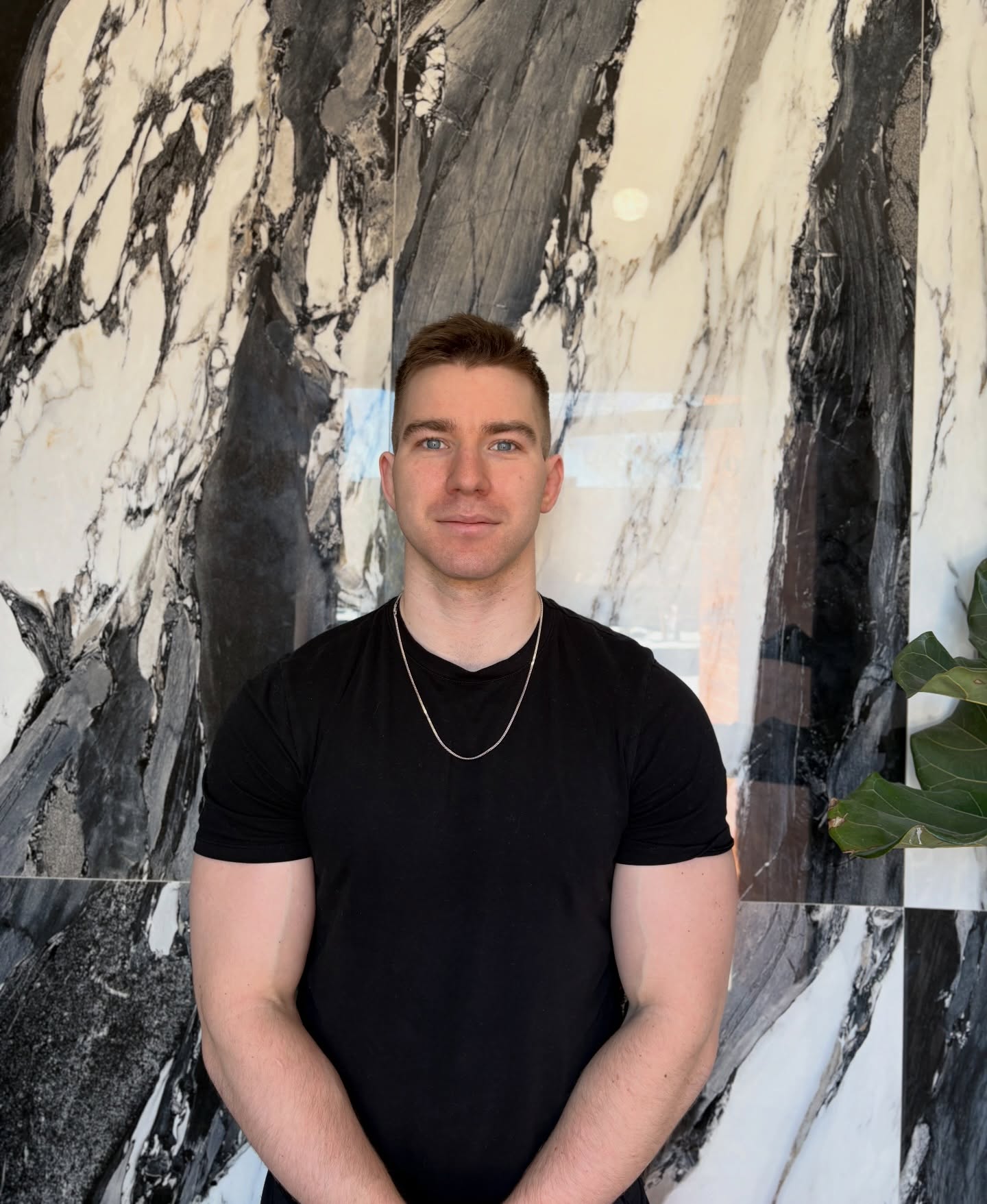 Trainer spotlight! @shred0v Dennis Chvedov is a Kinesiology graduate and canfitpro Certified Personal Trainer at Sunny Gym, blending evidence-based knowledge with real-world training experience to deliver structured, results-driven programs tailored to each client. A graduate of Seneca’s Firefighting Program, he brings a strong foundation of discipline, resilience, and physical preparedness into his approach to training. His passion for fitness began at a young age through martial arts and competitive sports, eventually leading him to the gym at 14.
Mission:
To help clients master the fundamentals, build physical literacy and strong sustainable habits, push beyond perceived limits through safe, progressive training, and ultimately achieve their goals.