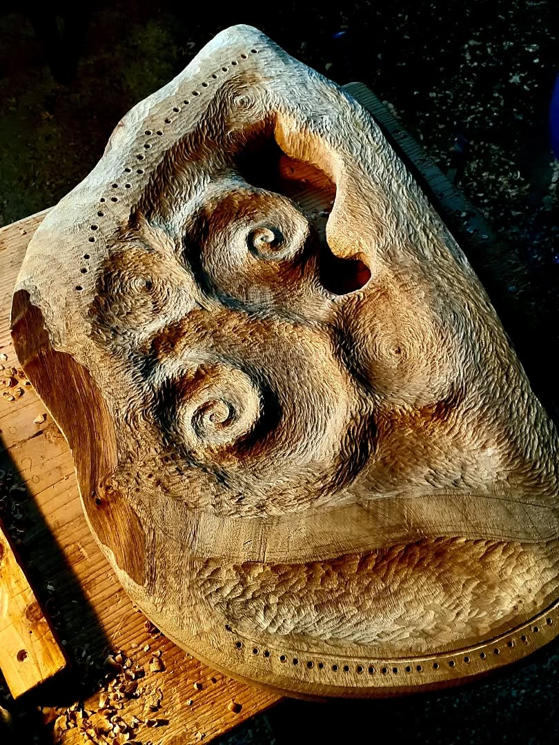 ほぼ彫り上がった
#オニヅカライアー