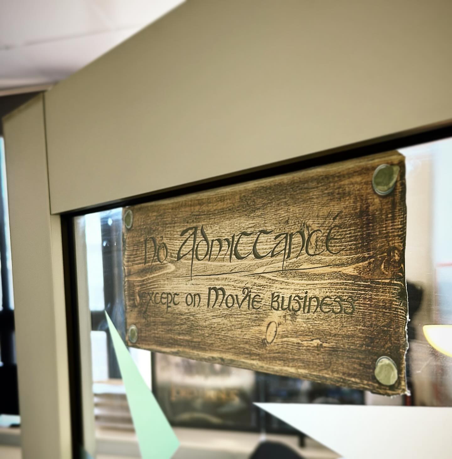 No admittance except on movie business. 🎬🎥
It helps though, that everything is movie business!
Bringing a piece of Bag End to my office door as the first bit of Dan-cor customisation, The Lord of the Rings remains to be a watershed moment for my filmmaking journey and I know it will continue to be a guide and inspiration into the coming months and years ahead. “I’m going on an adventure!”
#filmmakerslife #filmmakersjourney #hobbitcore #lordoftheringsmemes #canberrafilmmaker