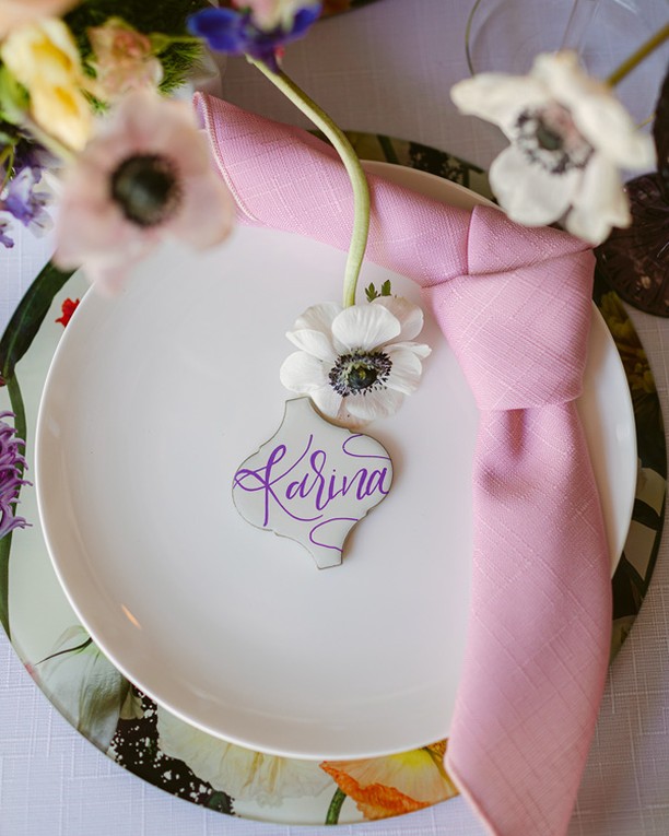 The tile used a place card for the Whimsical Wedding by Kaitlyn was a hit. Not only was it gorgeous but it accompanied the message flawlessly. The beautiful lettering in the perfect shade of violet deserves its own moment.
-
El mosaico que utilizamos como tarjeta de ubicación de Kaitlyn fue un éxito. No sólo era bellísima sino que acompañaba perfectamente el mensaje de los novios. La caligrafía preciosa en perfecto tono violeta merece su propio momento.
-
The lovely lettering: @theletteringbar
Wedding & Event Planner: @naplespartyplanner
Photographer: @annasorheguiphotography
Florist Designer: @laroseflb
Rentals: @plithosrentals
Luxe Linens: @lolavalentinadesigns
Tabletops: @taylorrentalnaples
...
#timelessimpress #bespokestationery #weddingstationery #luxurystationery #weddinginvitation #luxuryinvitation #bespokeinvitation #custominvitation #customstationery #custommade #handmade #handcrafted #wedding #destination #destinationwedding #luxurywedding #barbie #fairycore #balletcore #angelcore #cottagecore #80swedding #90swedding #y2kwedding #boda #invitacionesdeboda #quinceanera #quince #chicagowedding #floridawedding