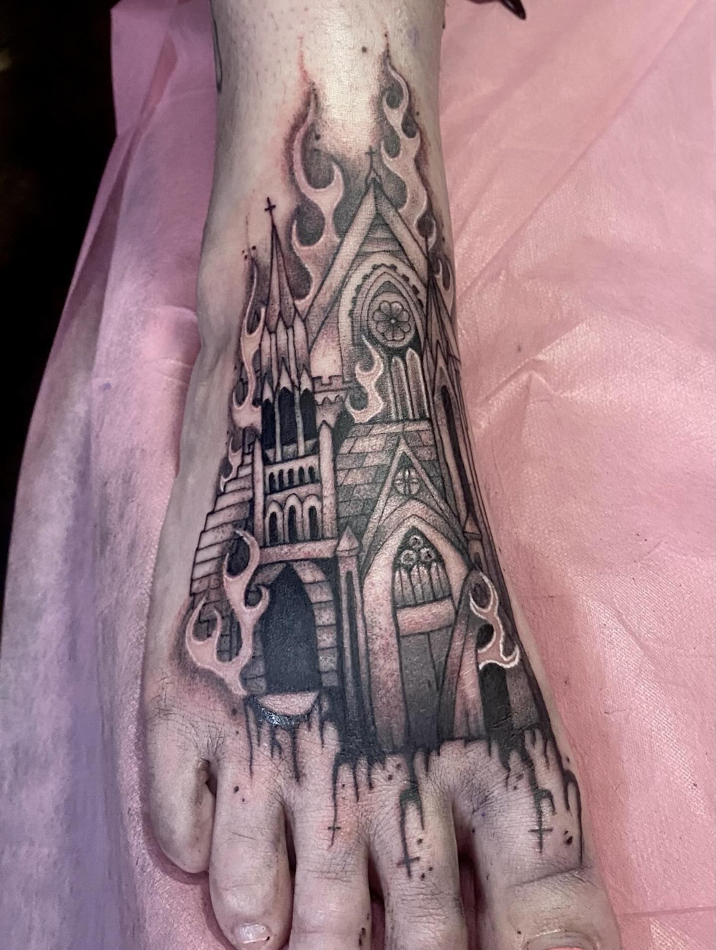 Rachel let me knock this out in a single session! Proving once again that my clients are infinitely tougher than me HAHA ⛪️🔥