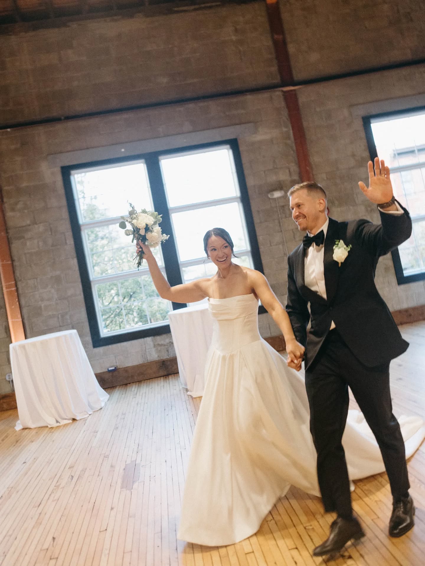 That night-before-a-February-double-header-weekend feeling! We're so excited 🤗
Pictured:
Venue, lighting: @oliopeabody
Planning: @the.mp.agency @mastering.progress
Photo: @mataoaricbonner.co
DJ: @madlovellc
Catering: @premierbarservice
Cuisine: @spinellislynnfield @golden_tea_cafe_
Photo booth: @360djs
Hotel: @bellinnpeabody
Client: @brittybritty_9 @localmeethero
#bostonwedding #weddingweekend #massachusettswedding #newenglandwedding #brideandgroom