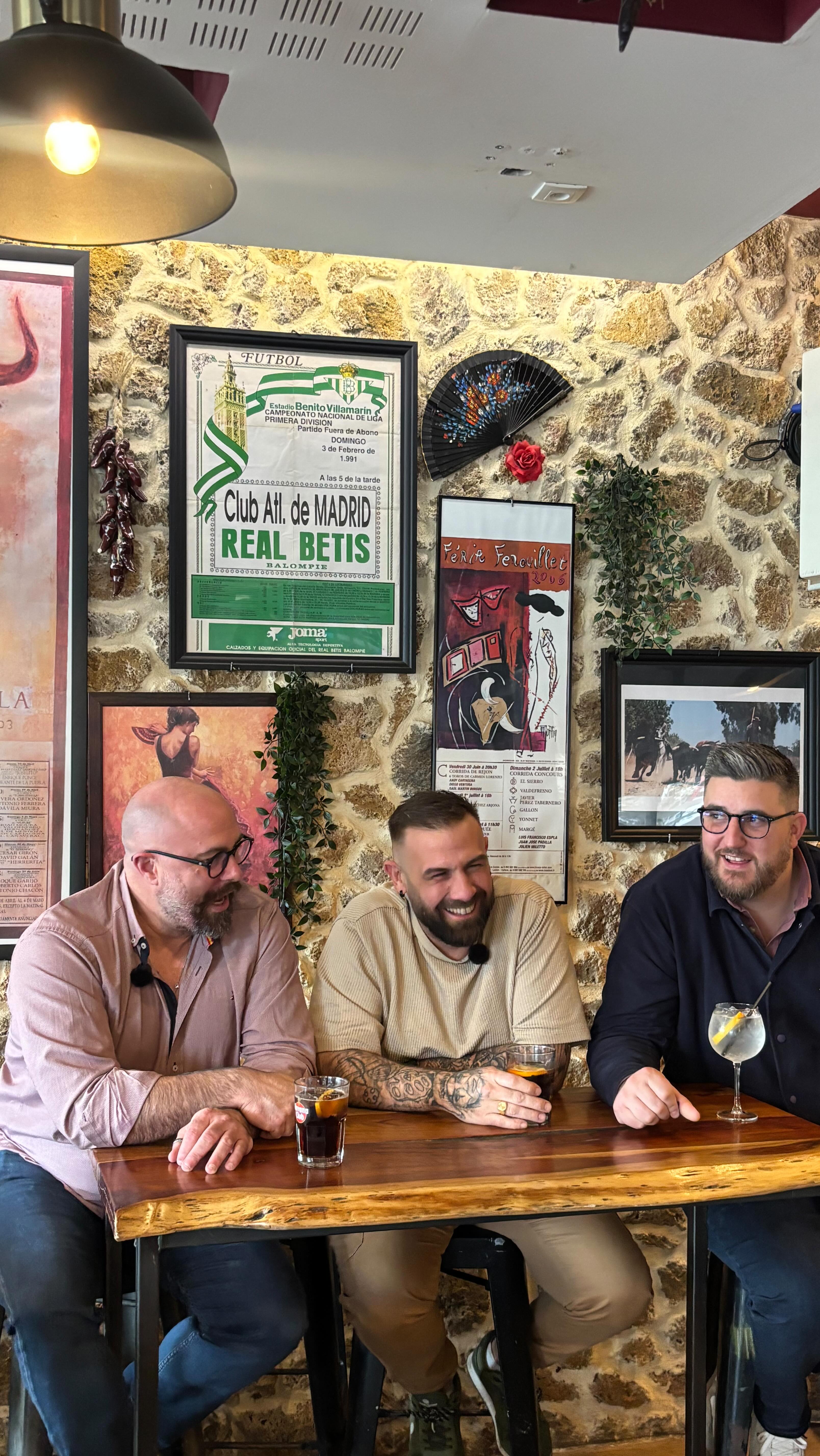 MICKA 🫶🏼
Vendredi 27 février, dès 12h, on dit à bientôt à notre cher directeur 🫡
Mais pas d’inquiétude, il paraît qu’on la retrouve très vite pour de nouvelles aventures 👀
On vous attend vendredi les copains 😋
#tapas #toulouse #restaurant #bye #vendredi