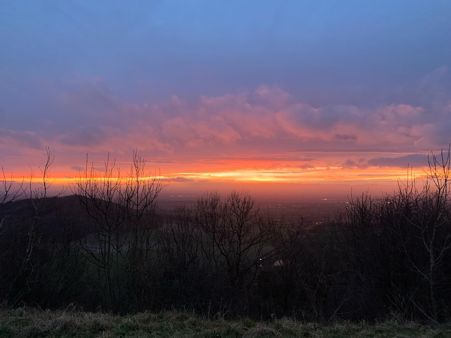 Our relationship is only as good as the one we have with ourself!
If they are not loving enough - When did you last do something loving for yourself!
If they are not listening enough - Are you taking time to listen to your own needs?
If they are not putting you first! - When did you last put you first!
Relationships is only one area in my NOT ANOTHER ‘RESOLUTION’
🤔 WHEN DID YOU LAST CHECK IN WITH YOURSELF?
WOULD YOU LIKE SOME AREAS OF YOUR LIFE TO CHANGE THIS YEAR?
🙌 Come join us this Saturday @yogabombyork
Even acknowledging what you haven’t done, can support you to start!
🔑 AWARENESS IS KEY TO CHANGE!
This acknowledgment day, will look at the last year in all areas of your life!
🪧 Some space left, Head to the link in my bio to sign up today!
For You
Fi
🪄🪶