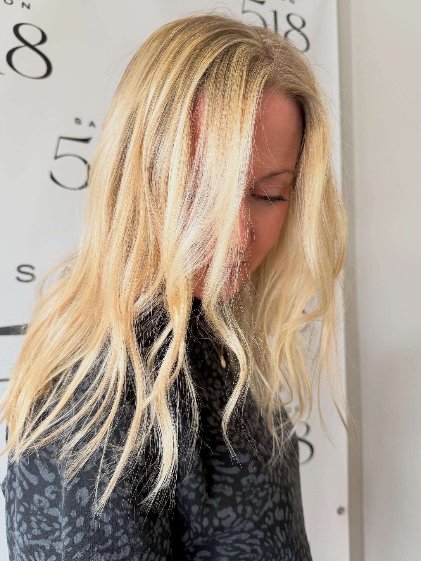 Highlights and Cut by Inna; Makeup touch up by Jay #shorthillsnj #shorthillssalon #shorthillsmoms #millburnmoms #shorthillsmakeupartist