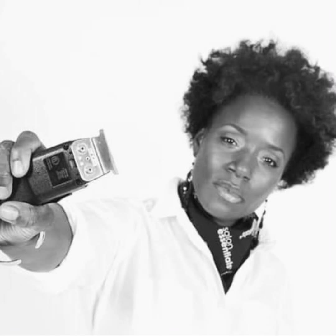 This was me nearly 20 years ago. I was at the peak of my career, full of dreams, and had no idea that I would spend the next 15 years fighting a "medical mystery."
They looked at my lungs. They looked at my stress levels. They looked everywhere but the calendar. Pulmonary Endometriosis is rare, but the story of women being gaslit and dismissed is not. This Endometriosis Awareness Month, I’m speaking up for the 1 in 10—and for those of us whose endo traveled far beyond the pelvis. 🫁🩸
#EndoAwarenessMonth #ThoracicEndo #PulmonaryEndometriosis #EarlyMenopause #SecondSpring