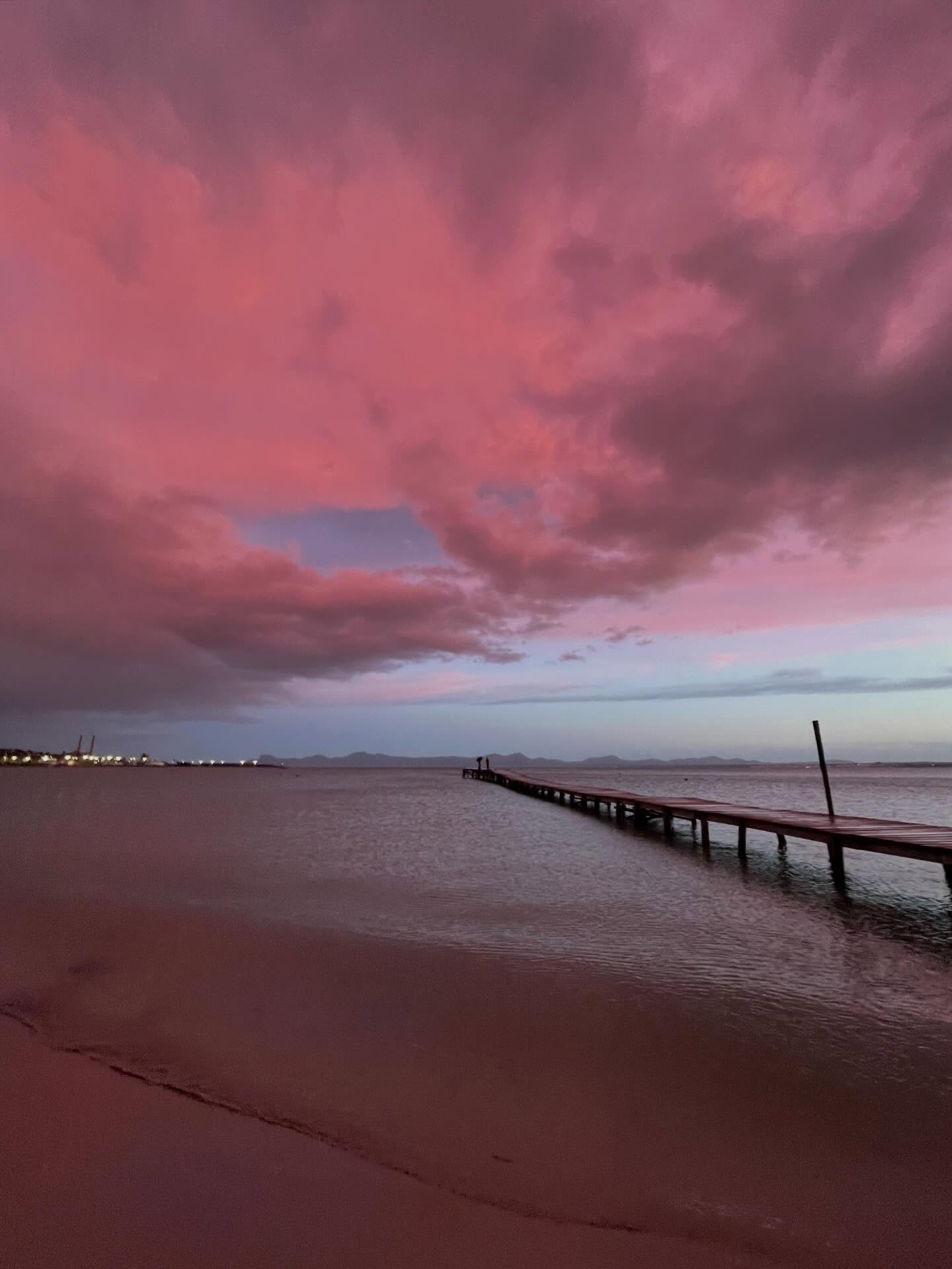 Tout dépend de la lumière : elle révèle, elle transforme, elle donne sens à ce que nous voyons.