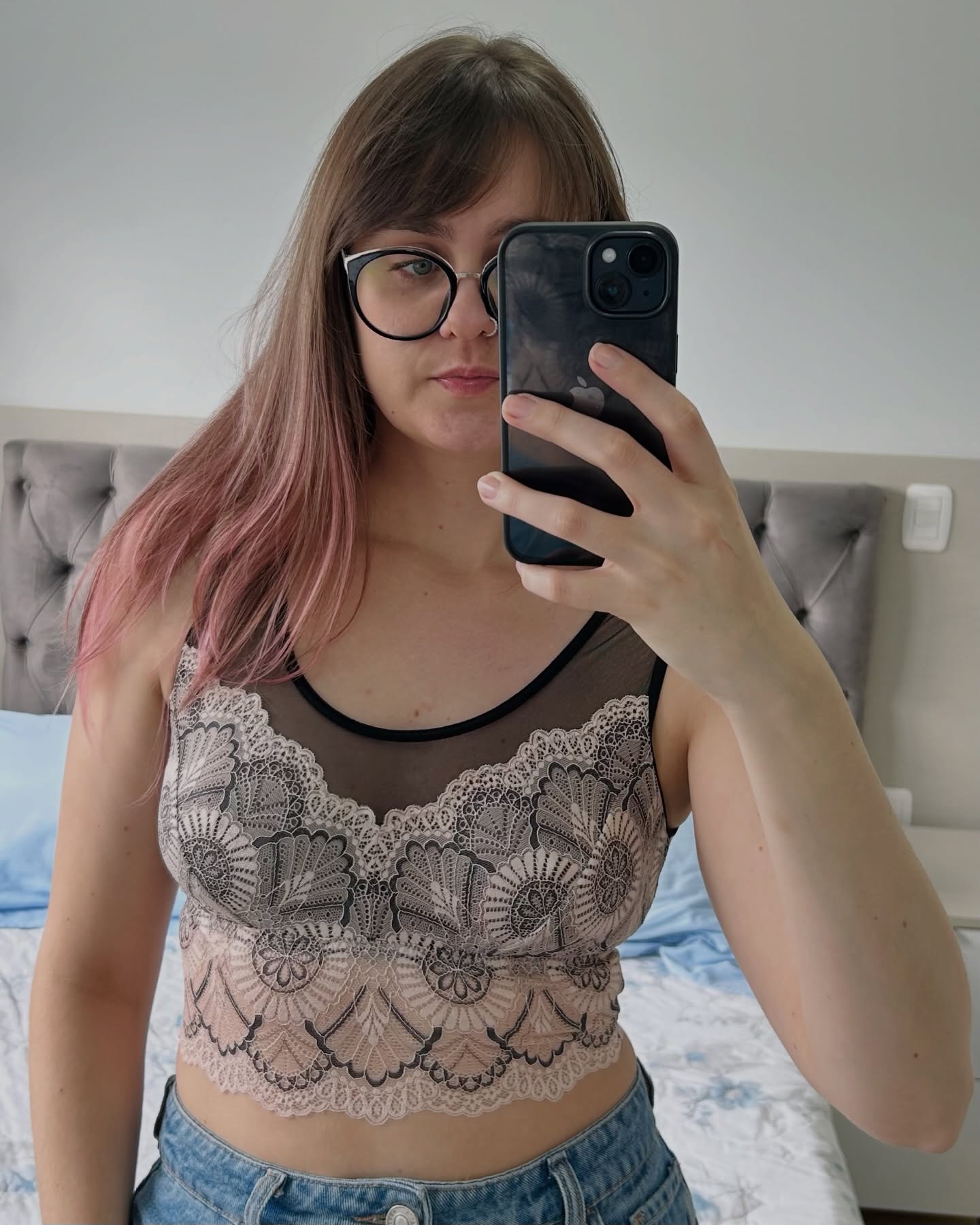 I’m obsessed with the Violet Bralette ✨
I’m definitely in my no-underwire bra era, choosing comfort and loving when comfort and beauty go together.
This one has quickly become a favorite, safe to say I’ll be making more bralettes soon ✂️🧵🪡