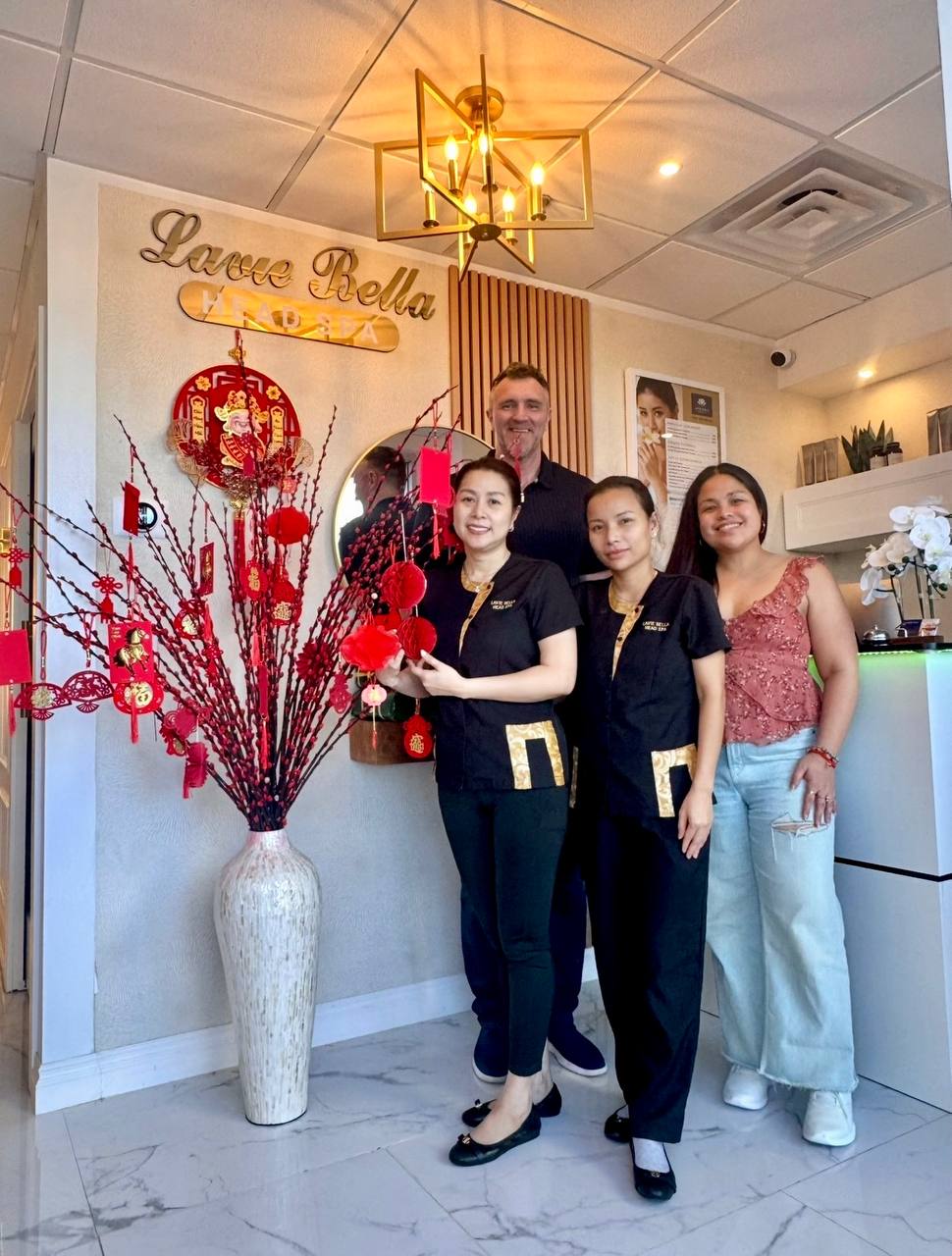 Meet April ✨
April won our complimentary 45-minute Essential Head Spa Giveaway and drove from Burbank for her very first head spa experience with us.
After 45 minutes of pure relaxation, her long, dark hair was visibly shinier, softer, and glowing. Thank you, April, for allowing us to create another Lavie Bella moment 💛
Ready for your own Lavie Bella moment?
📍 11688 South St, Suite B-202, Artesia, CA 90701 (2nd floor, above YGF Malatang Restaurant)
Book via link in bio
#LavieBellaHeadSpa #HeadSpaArtesia #SelfCare