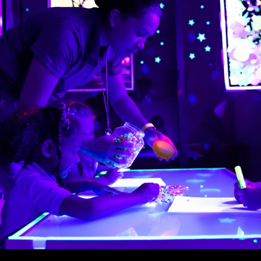 ✨ Learning that glows! ✨
At Nana’s Preschool, creativity shines bright—even in the dark! Our little artists explored sensory play and early creativity using glowing light tables, neon colors, and hands-on discovery.
These moments aren’t just fun—they help develop:
🎨 creativity
🧠 focus and problem solving
✋ fine motor skills
💡 curiosity through exploration
Watching their faces light up (literally!) while they create is one of our favorite parts of the day.