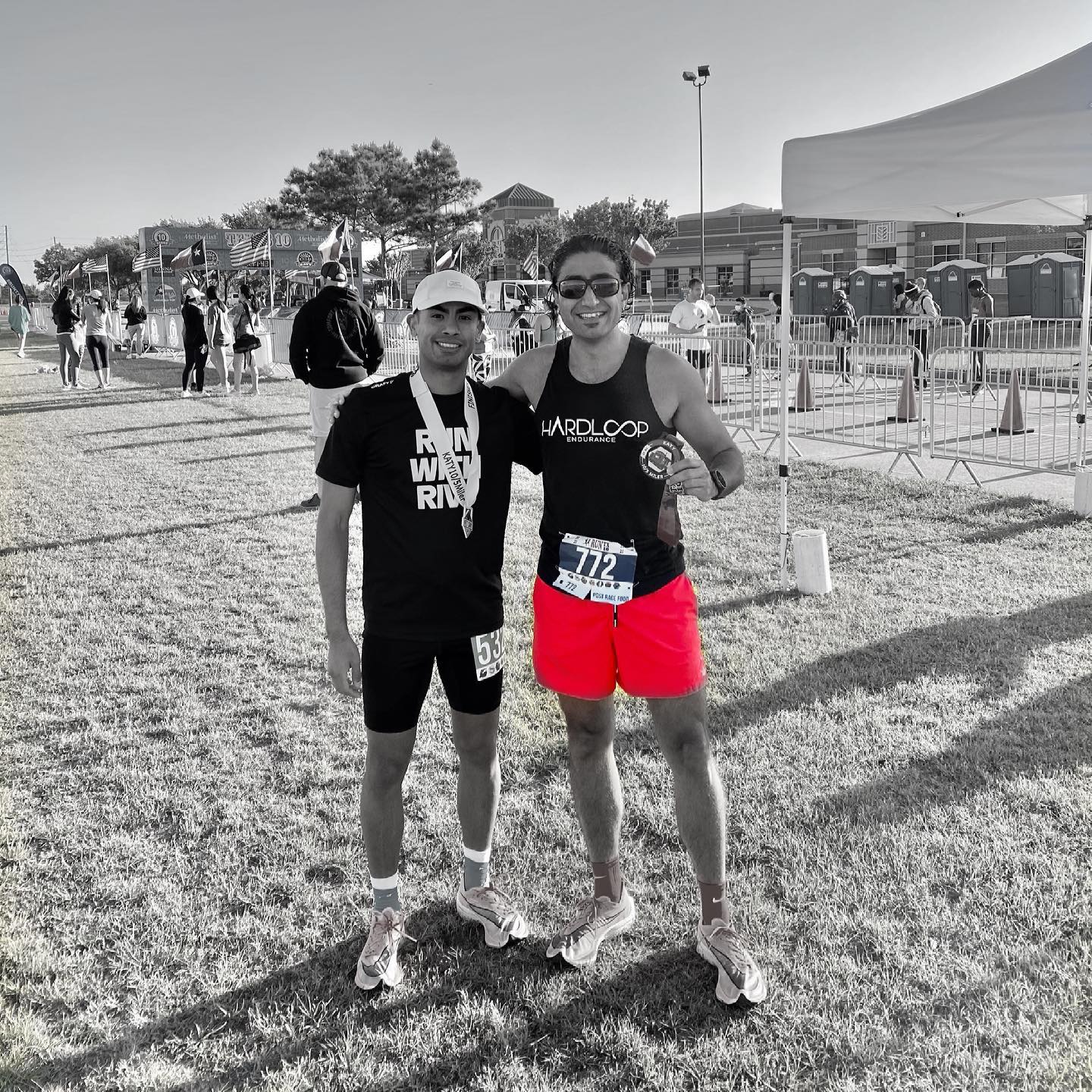 Fredis with the W!
Hardlooper’s are returning to racing with 🔥 I told them not to sleep on the past 12mo, that to be fit and ready to jump back on the start line, not beginning training now. Well it’s paying off. @fredis_b who is also part of the #runfulnessproject with @brooksrunning (you have likely seen him pop up in some YouTube ads) ran incredible progressive splits to overtake for 1st place in the final mile today in the Katy 5k, inching closer to the sub17 mark.
Leo wrote his pre-race goal as sub59 in the 10 mile and did exactly that! P.s. does anyone have a filter that works on this guys shorts?!
Let’s here some more results for the weekend below in the comments, what did you get up to?
#KatyTX #Katy10miler #RunHouston #NoFilterWorks #Hardloop