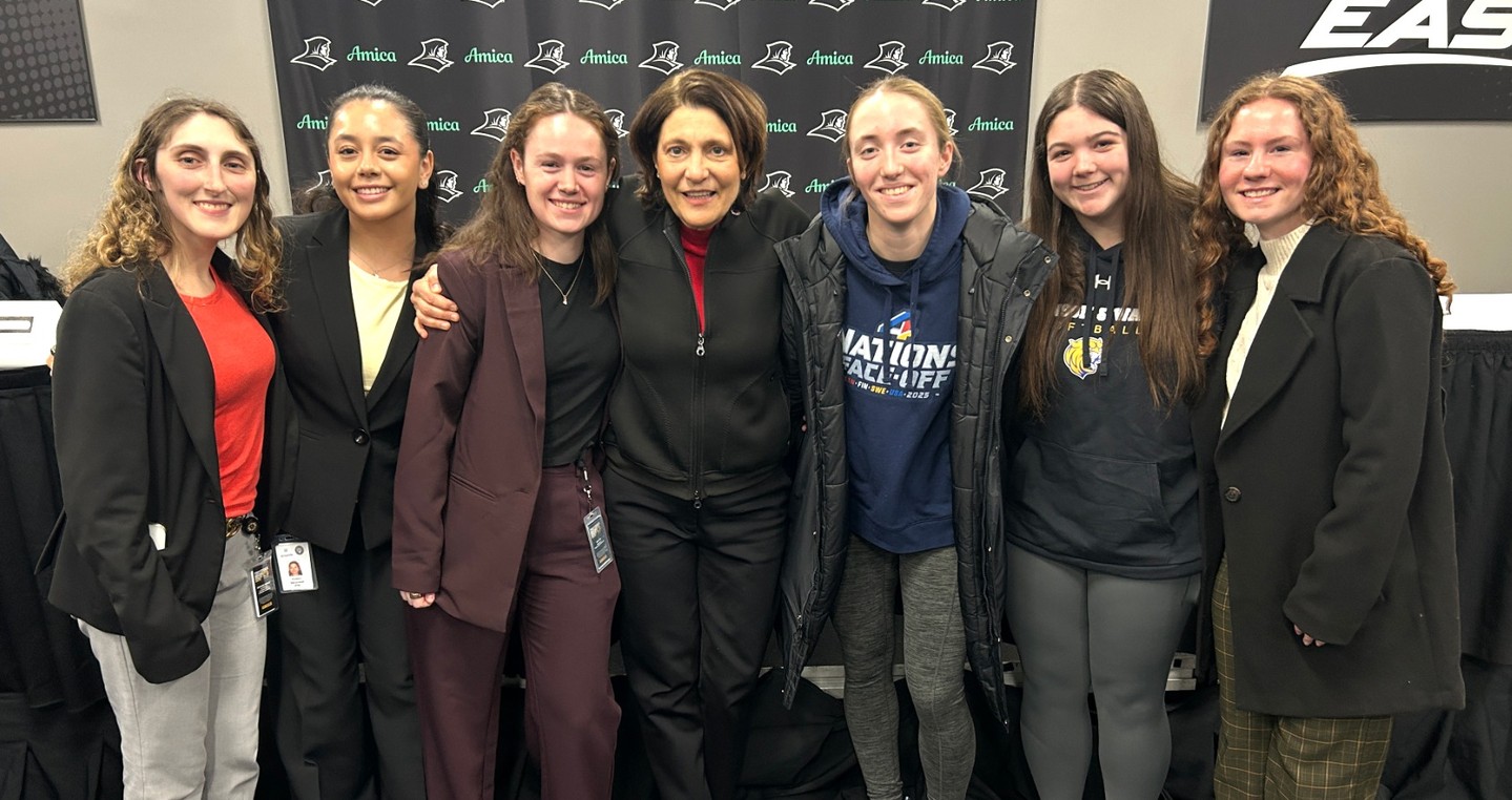 I keep hearing the excuse that "we can't find qualified women" for jobs in sports.
And I get DMs every day asking: "Digit, how do I actually break in?"
So let’s fix both problems right now.
I am hosting a FREE live workshop on exactly how to get hired in the sports industry.
I’m not interested in gatekeeping this industry. I’m interested in building it.
The "old boys club" relied on who you knew.
The new economy of sports relies on what you can build.
I’m going to share the playbook on:
1. How to position yourself so teams can't ignore you.
2. The skills that actually matter to GMs and Athletic Directors.
3. How to stop "networking" and start building leverage.
If you are serious about a career in sports, show up.
The pipeline is full. It’s time to get you into the room.
Register here (It’s free):
https://tidycal.com/digit/free-mentoring-zoom-how-to-get-jobs-in-sports
#WomenInSports #SportsBiz #CareerAdvice #DigitMurphy #SportsJobs