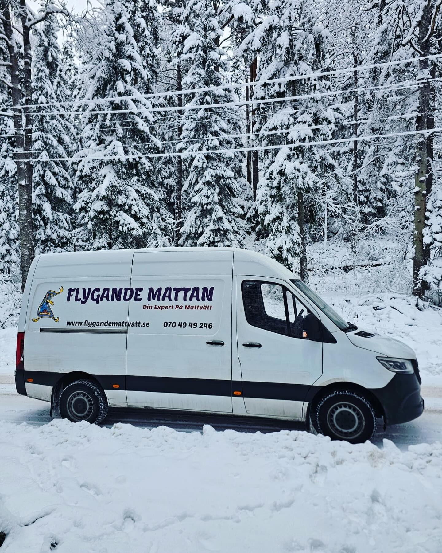 Vi på Flygande Mattan önskar alla våra följare Ett Gott Nytt År! 🎆🥂🎇 Vi väntar att få tvätta era mattor/möbler/madrasser år 2024! 🥳
#mattvätt #renmatta #stockholm #flygandemattan #möbeltvättstockholm