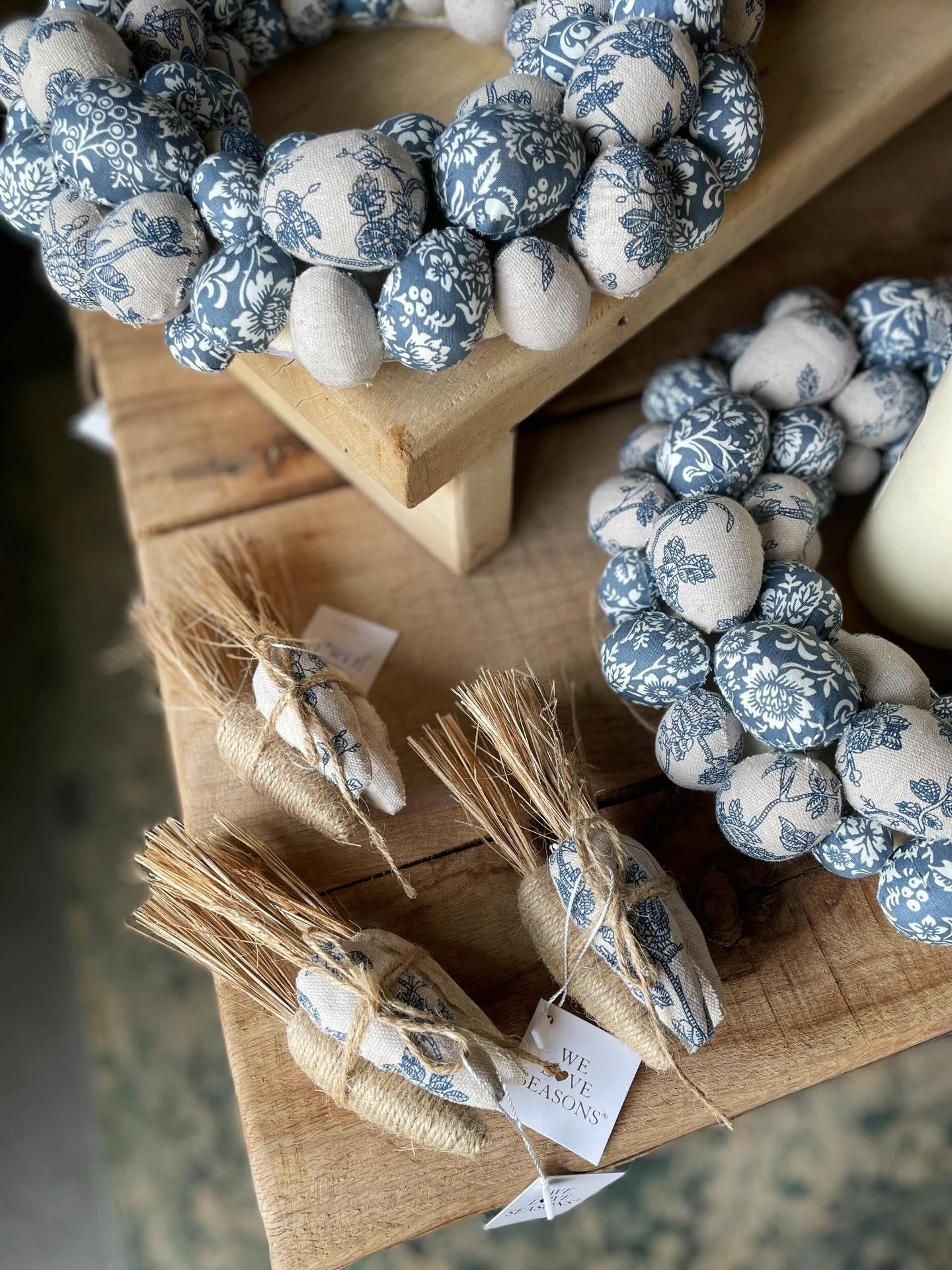 As the snowdrops bloom and the daffodils shoot, we are welcoming spring with open arms 🌷
The entrance to the shop has a range of beautiful seasonal items for you to browse through including a handful of these adorable leaf chicks 🐣
The next few days we will be working our way around Cellar 41 decorating for the new season ahead. The sunshine is our best friend today … I’ve even managed to put a fresh coat of paint on our doors without the rain washing it away 😆
Back open in the morning ☺️ #rollonspring