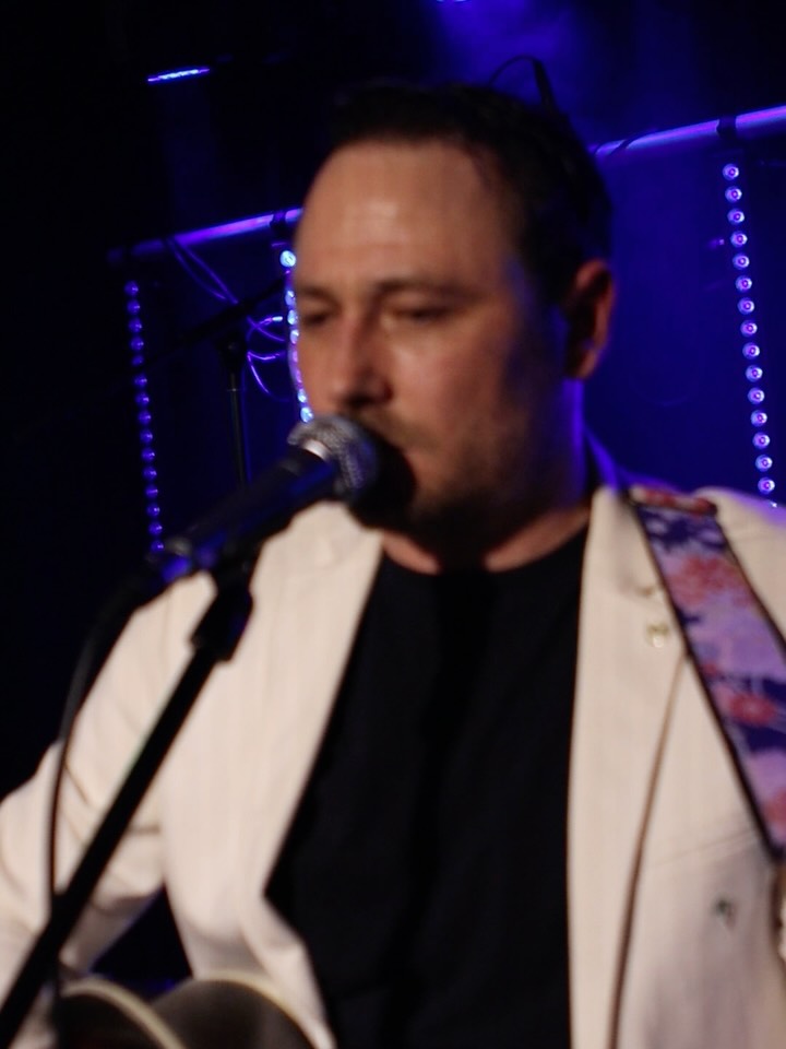 Pretending, live at @wycombe_warriors ✌️
Video by @osc.pierson