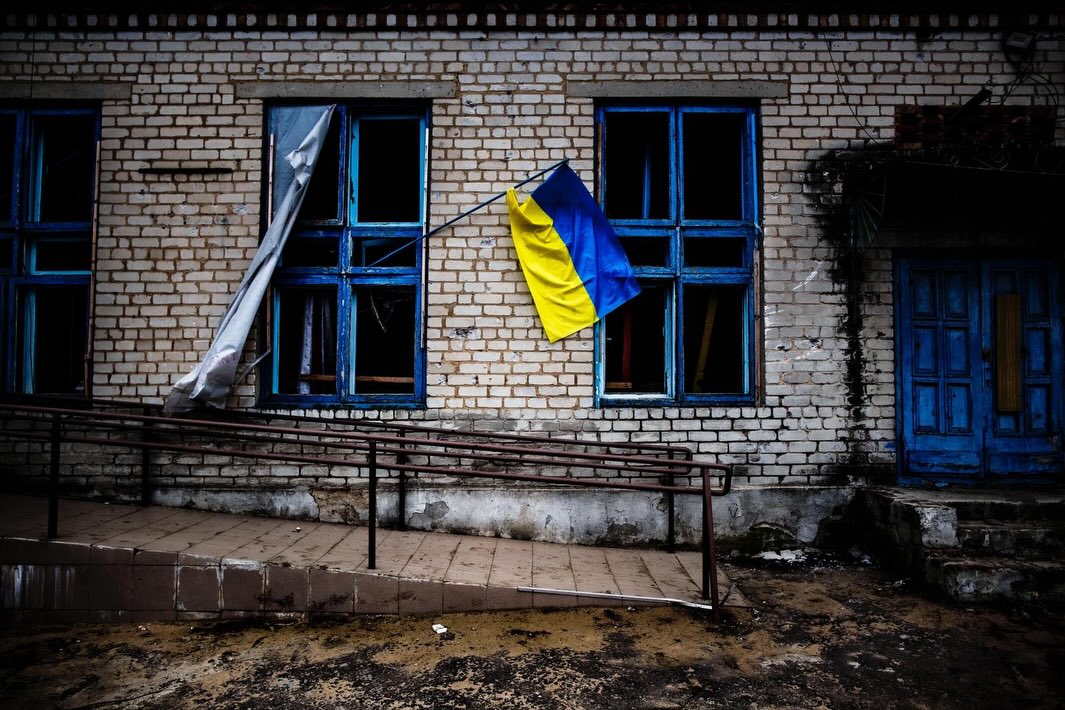 An anniversary nobody wants. 4 years of full scale invasion, death, destruction and displacement. Still, we stand and continue to work alongside our Ukrainian colleagues and friends. In memory of all those who died due to russian aggression.
📷: @hermes_pichon, @carlobravo507
