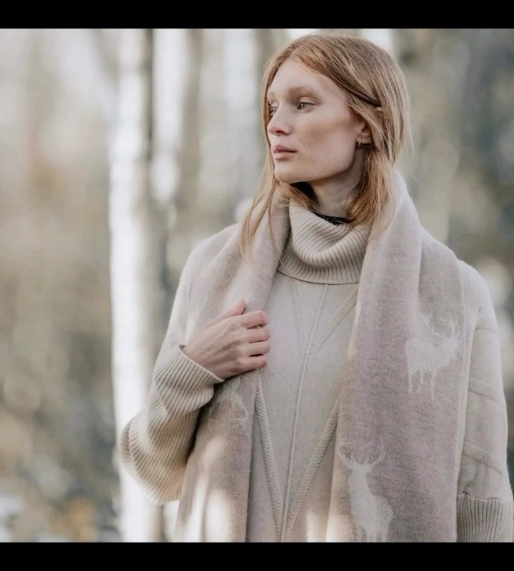 🌟Sale Alert
Welligogs Alaskan Wool Scarves
The Welligogs Alaskan Wool Scarf is a premium, 100% wool accessory made in England, designed for warmth, luxury, and versatility during autumn and winter.
#welligogs #madeinengland #wool #countrylife #cotswolds