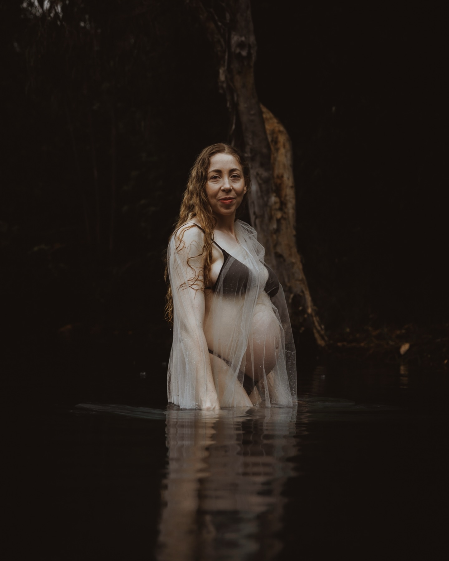 I didn’t have maternity photos. Do I regret it? Fence sitter...
When I was pregnant I really didn’t like the look of all these staged maternity shoots. I don’t like being the centre of attention, and I don’t like making a big deal of myself. I looked at the maternity images around me and it made me cringe.
When I shot this wonderful and natural maternity session it made me feel regretful. This is the type of session I could have done.
Swimming in a creek with my family, that’s something I do all the time, that’s me. These images I see in front of me look like art, of a person who is so content with her surroundings, I could do that.
I love this, this is why I do this. I want you to feel comfortable, to feel you, create art.
@gallerylanemagazine #byfieldmaternity #maternityphotoshoot #rockhamptonmaternityphotographer #moodymaternity #creekswims