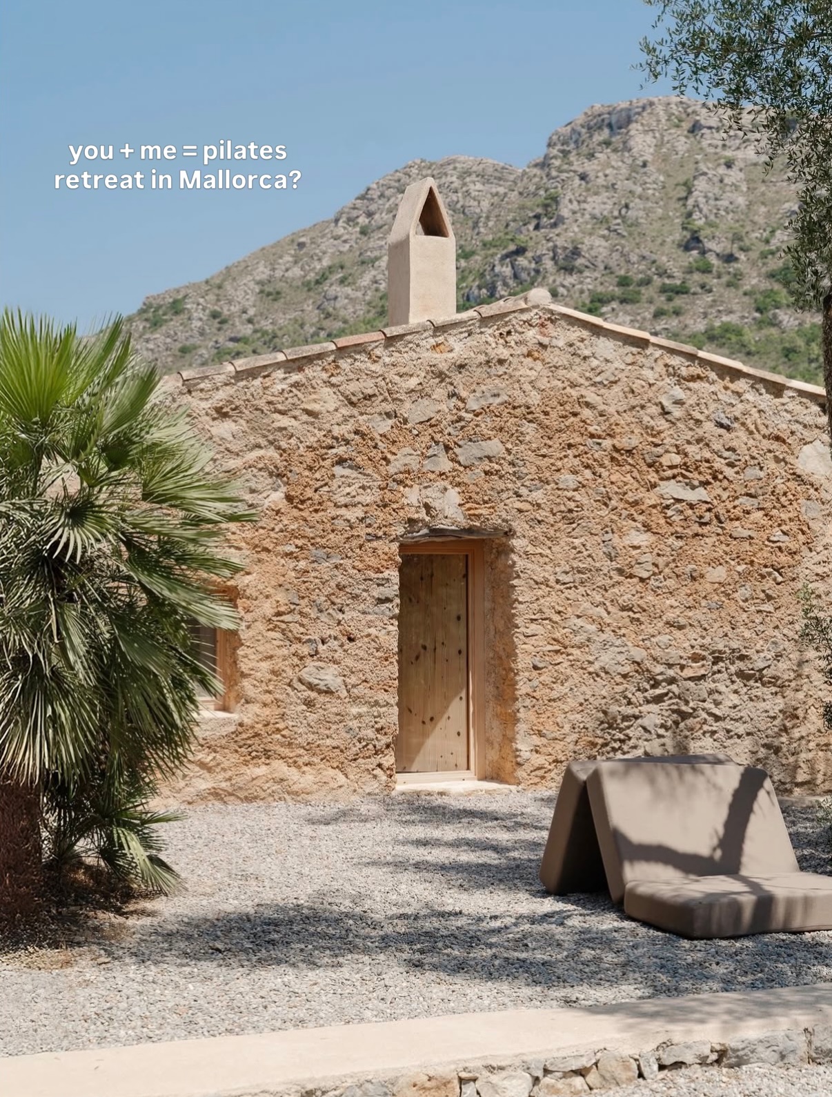 I’m thinking you + me take a trip to Mallorca…. Luxury hotel stay at @esracodartadestino + daily Pilates by @literally_justgirls 💅🏻🎀💕 time to book the trip! #literallyjustgirls #girlswhotravel #mallorcaspain #eurosummer