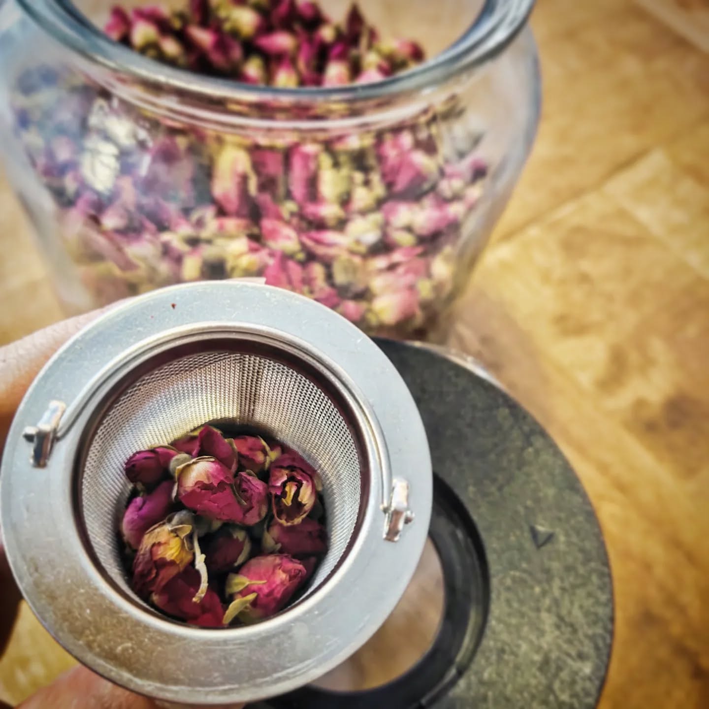 Flowers Tea is good for body and soul.
#cafe #uppsala #thaifood #asianfood #khaosoi #thairesturant #thaimat #tea