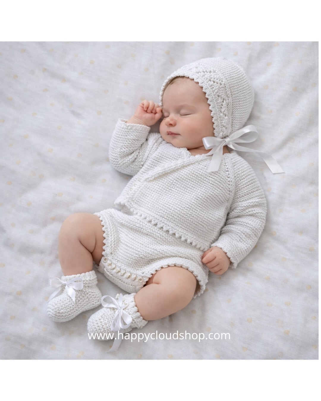 NEWBORN COLLECTION ☁️
La primera colección de bebé de Happy Cloud ya está disponible.
Diseños artesanales, atemporales y diferentes a lo que encuentras en otras tiendas.
Tejidos en algodón 100% egipcio certificado OEKO-TEX.
Son unidades únicas.
Cuando se agotan, no vuelven.
Y además estos conjuntos tienen un precio especial de lanzamiento.
Si buscas un conjunto para recién nacido bonito, especial y a buen precio… este es el momento.
Disponible online y en tienda física.
Envío a toda España.