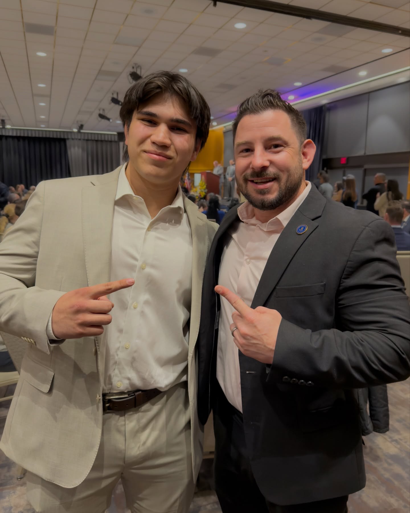 Congrats to all our Monsoons 🌪️ recognized at tonight’s Lakewood Youth Hall of Fame! So proud of our student-athlete achievements over the past year and can’t wait to see what the future has in store for all our future BUSD Alumni.
Thank you city of Lakewood, City Council, Hall of Fame Committee and Piazza Family for this amazing opportunity to celebrate our student athletes.
#GoSoons #proudtobebusd