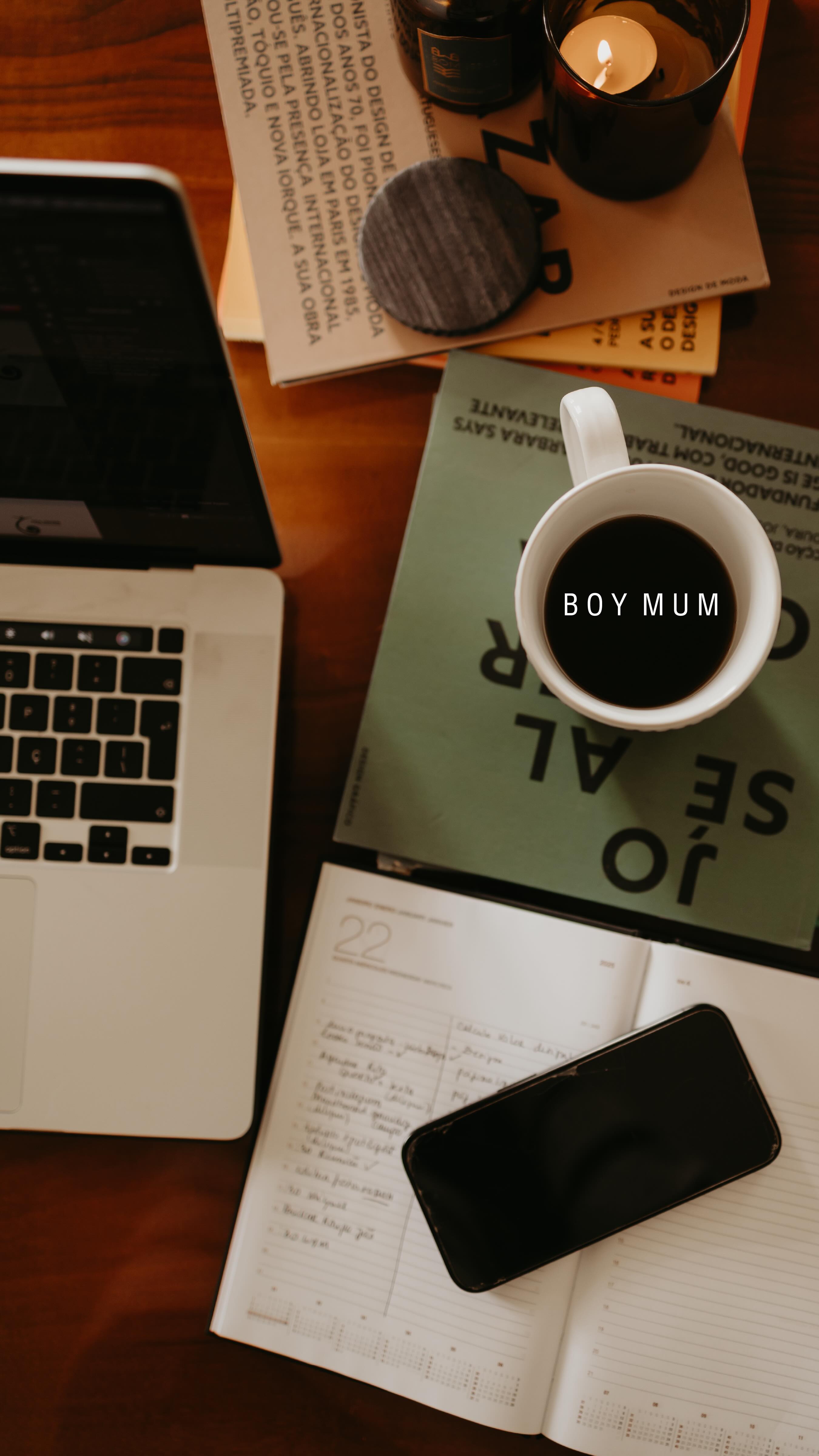 levanta o braço ( 🙋🏽♀️ ) quem é mãe de menino e conhece o spidey, o ídolo do meu bebé 🤍
fujo a 7 pés de tudo o que tem o spidey e a sua super equipa 😂 … a sorte dele é que tem tias com casas, a lutarem pelo lugar de preferida.
sigam-me para mais conteúdos com os filhos sem o rosto deles ✨