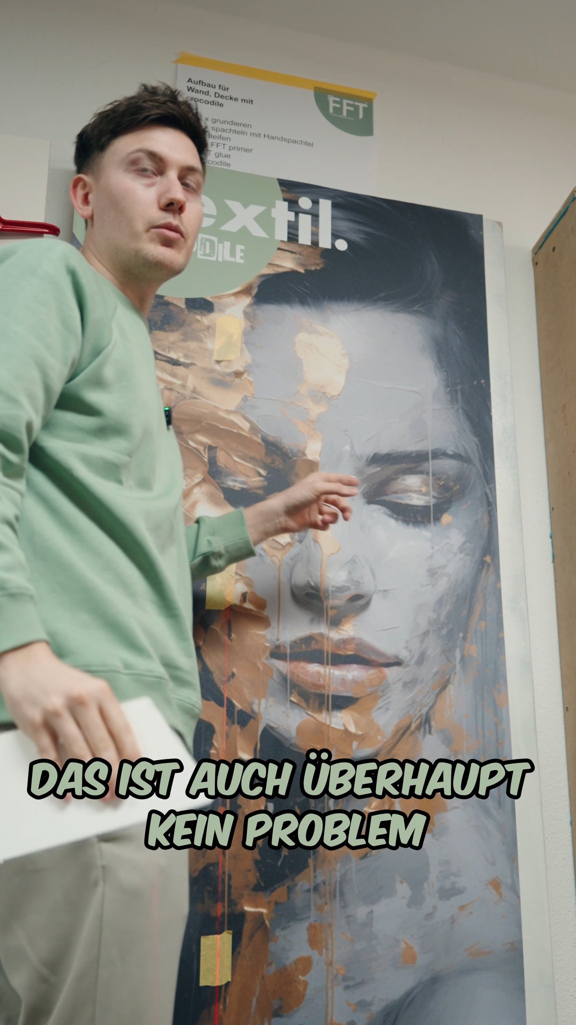 ❗️Kleber-Fail bei der Verarbeitung? Kein Stress!
Wenn FFT glue versehentlich auf das FFT kommt, lässt er sich ganz einfach mit einem sauberen Lappen und klarem Wasser entfernen. ✔️
⚠️ Wichtig: Das gilt nicht für den FFT waterglue. Dieser ist nicht wasserlöslich und kann nur mit den Reinigungstüchern von Mapei entfernt werden. 👉 Die passenden Tücher bekommst du natürlich auch bei uns.
Speichern & teilen – dieser Tipp kann dir richtig Zeit (und Nerven) sparen. 🔧✨
#handwerk #fugenlos #malerundlackierer #tapete #fftextil #kleber #verarbeitung #tipp #reinigung