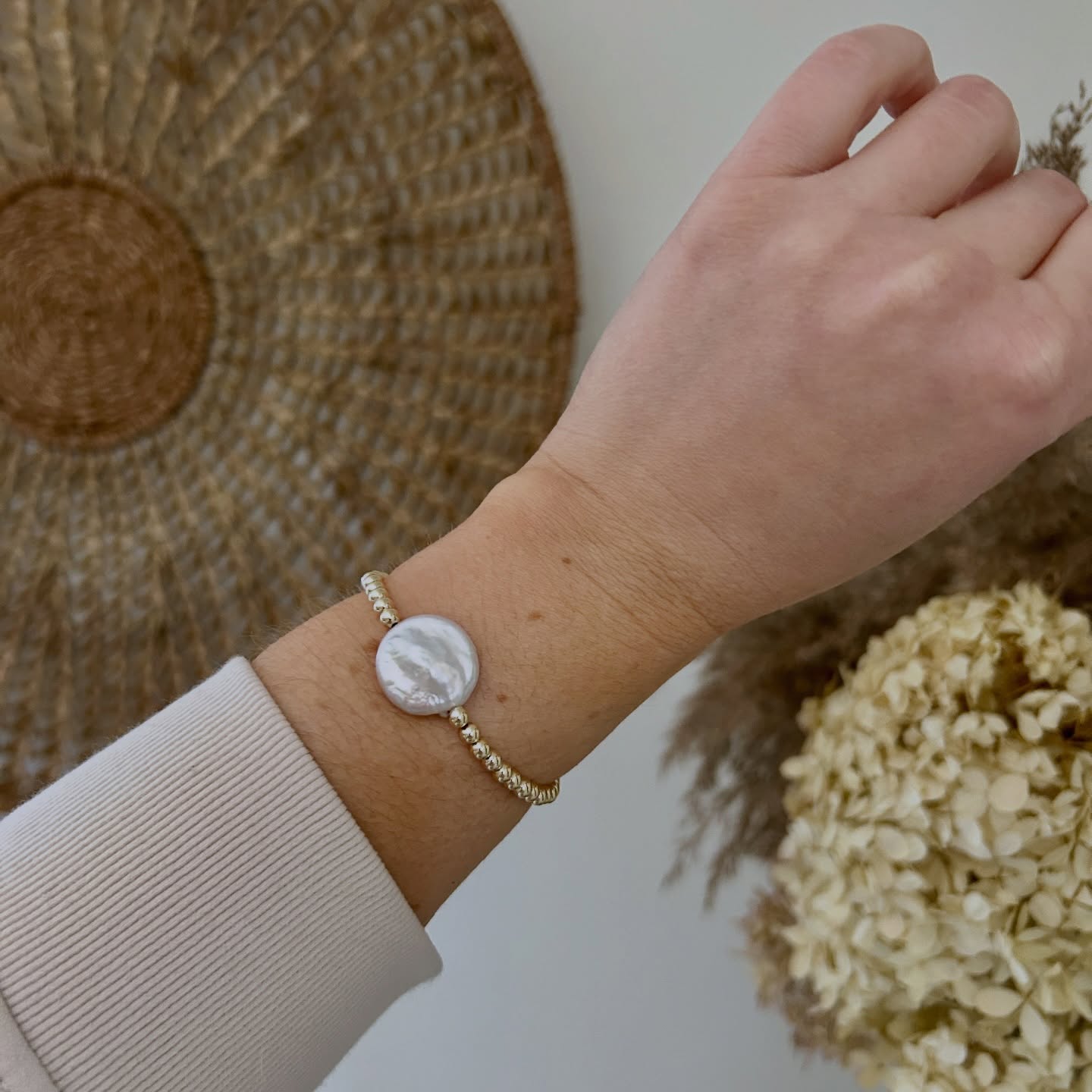 Our most popular bracelet last year… and I’m thinking she’s in for another year of admiration 🐚✨
There’s no questioning why it’s loved: Our Anna bracelet with a genuine coin pearl is classic with a touch of mermaid!
Order your personal piece at kayliedawn.com or stock your store with wholesale prices at faire.com/direct/kayliedawn.
Trend report | Behind the scenes of business | Small business stats