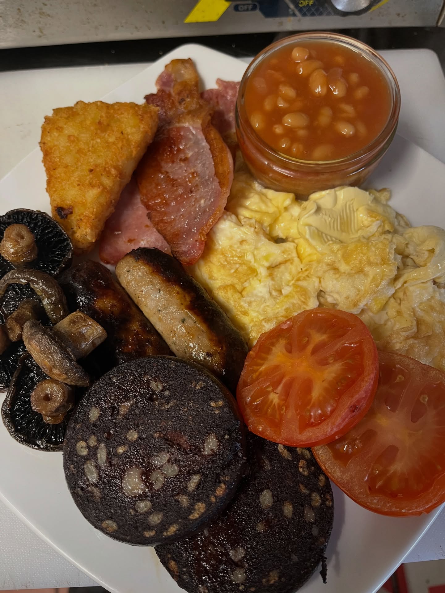 If it’s one of those rainy, cloudy, horrid Sundays 🌧️☁️… don’t stay home — come and get cosy with us 🤍
We’re open for breakfast 🍳✨
Warm toasted baguettes 🥖 and soft white rolls filled with bacon 🥓, sausage, egg 🍳, hash browns 🥔 — just how you like it!
We’re also serving:
🍽️ Full English Breakfasts
🥚 Eggs Royale
🥓 Eggs Benedict
🍳 Breakfast Omelettes
All homemade, fantastic produce, cooked fresh to order 👌☕
Then as the day rolls on… it’s Sunday Roast time 🍽️🔥
The heating’s on, the music’s playing 🎶 and the comforting vibes are in full swing.
Today’s Roast Meats:
🍗 Garlic & Thyme Chicken
🍗 Traditional Roasted Chicken
🍖 Honey Mustard Glazed Ham
🌿 Minted Minced Lamb with Rosemary
All served with:
🥔 Crispy Roast Potatoes
🧀 Cauliflower Cheese
🥕 Carrots
🥬 Savoy Cabbage
🥦 Broccoli
🫓 Yorkshire Puddings
🥣 Proper Gravy
And of course… pudding is waiting 🍰✨
🍎 Apple & Pear Crumble with Custard
🍫 Chocolate Orange Cheesecake
☕ Tiramisu
Plus our homemade cakes:
🎂 Sprinkle Cake
🍊 Orange Marmalade Cake
🍒 Cherry Almond Cake
Perfect with a tea or coffee ☕ or warmed with custard or ice cream for the ultimate cosy treat 🍨
Rain outside… breakfast, roast and pudding inside ❤️
#Homemade #MadeFromScratch #SundayRoast #BreakfastDoneRight #IndependentBusiness SupportLocal SouthEaling Brentford ComfortFood FreshlyMade FamilyRun