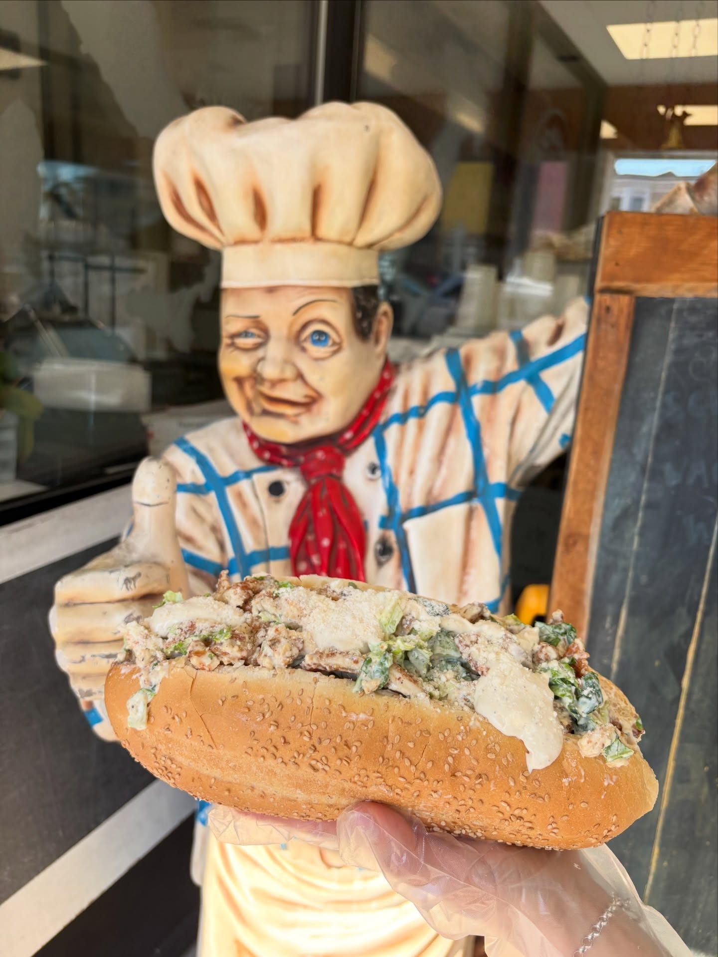 Only the best chicken cutlet around 😉
(This is the Chicken Milano)
#bostonfoodies #bostoneats #bostonitalian #milanoseastie #eatboston