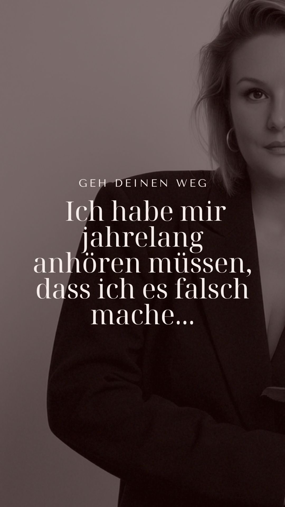 Wenn du gerade zweifelst,
weil alle um dich herum etwas anderes sagen —
hör nicht zuerst auf die Lautesten.
Hör auf das, was dein Herz dir sagt!
GEH DEINEN WEG DU HAST DU DAS EINE LEBEN!
#muttergefühle #beziehung #girlmom #bedürfnisorientiert #intuition