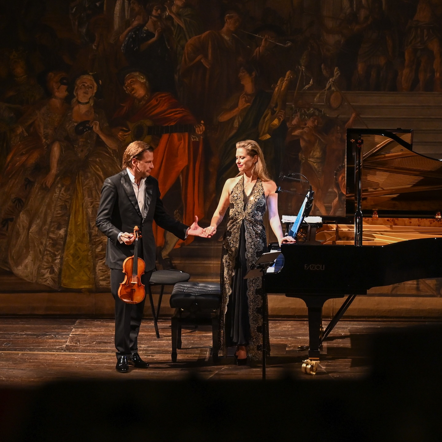 È stato un onore ed un piacere avere come nostri Artisti in Residenza 2026 Kirill Troussov (@kirilltroussov) e Alexandra Troussova!
Ecco alcune foto della masterclass, della tavola rotonda e del concerto in collaborazione con @teatroponchiellicremona e con il contributo di @fondazione_cariplo, che sostiene il progetto “Artisti in Residenza di Casa Stradivari”.
A presto!
📸 Francesca Faelutti - @teatroponchiellicremona
e Casa Stradivari
It has been an honor and a pleasure to have Kirill Troussov (@kirilltroussov) and Alexandra Troussova as our 2026 Artists in Residence!
Here are some photos from the masterclass, the round table, and the concert held in collaboration with @teatroponchiellicremona and with the support of @fondazione_cariplo, which supports the project “Casa Stradivari Artists in Residence”.
See you soon!
#KirillTroussov #AlexandraTroussova #conFondazioneCariplo #CasaStradivari #Cremona
