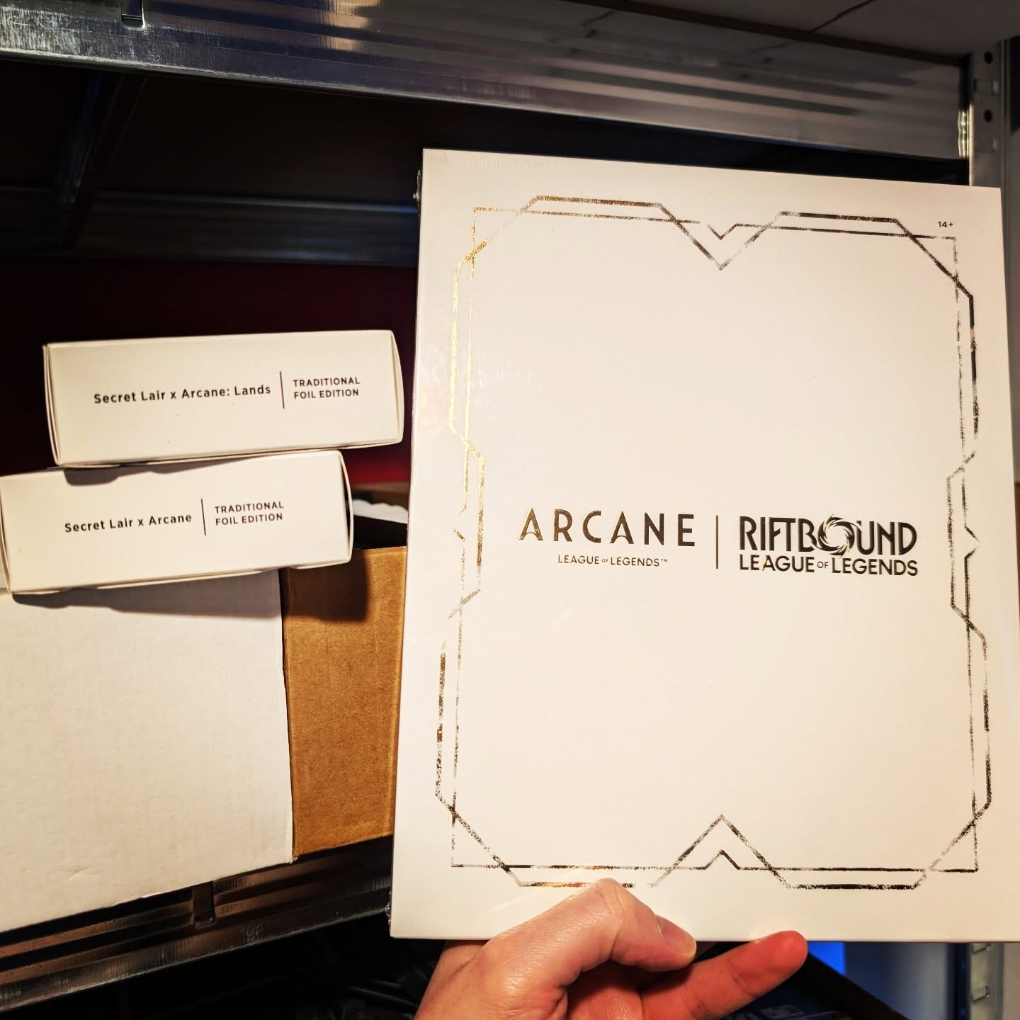 What is this, a crossover episode?
Glad to add this sealed @playriftbound Arcane Box Set to the collection - something to go alongside its Magic the Gathering Secret Lair drop counterparts!
#riftbound #leagueoflegends #arcane #secretlair #MTG