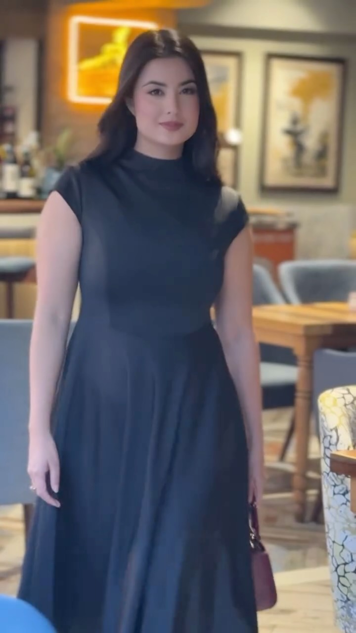 Niti Shah × Rumii
Strolling through the streets in the Dream Dress is a reminder that strength and softness can co-exist together. That ambition can look graceful. That power can move calmly.
This dress is for women who are building, leading, creating and doing it on their own terms.
.
.
.
.
.
#RumiiFashion #NitiShah #WomenEmpowerment #StrongWomen #WomenWhoLead #ModernWoman #PowerDressing #ConfidenceInStyle #DreamBig #Timeless