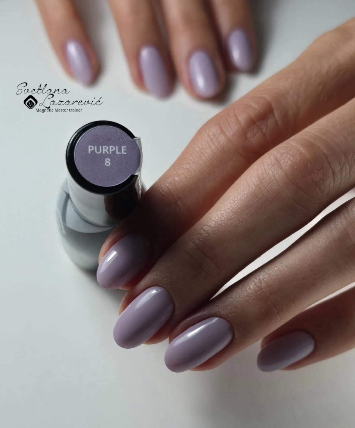 Stepping into March with a gentle purple touch 💜
@magneticnaildesign 7 ml available at your nearest distributor✨️
#purple #NailTraining #march #NailDesign #nailsbern