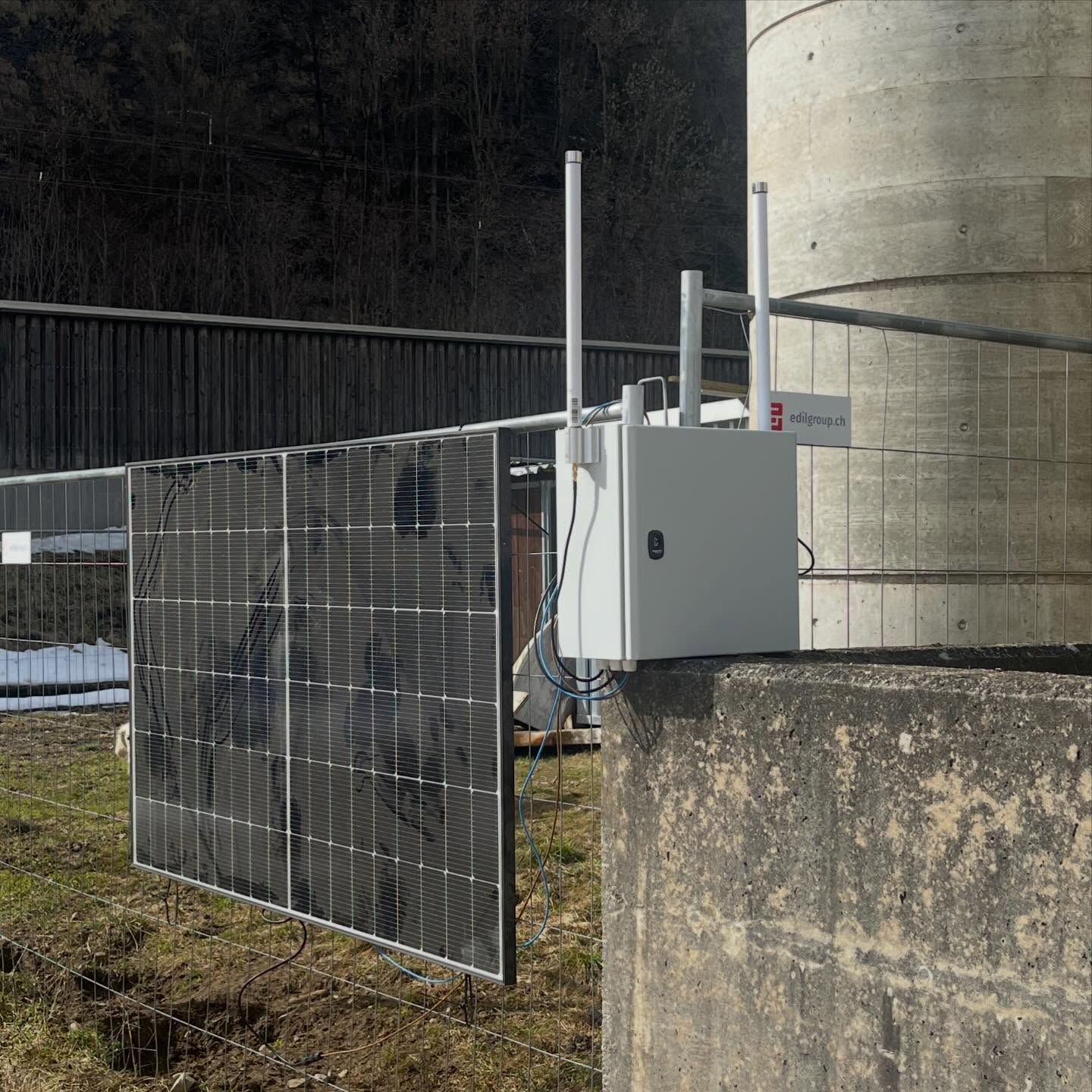 Una soluzione sviluppata in casa Drone Agri Tech, si tratta di un sistema di tracciamento dei droni che può essere in versione fissa o mobile.
Per curiosità o approfondimenti non esitate a contattarmi.