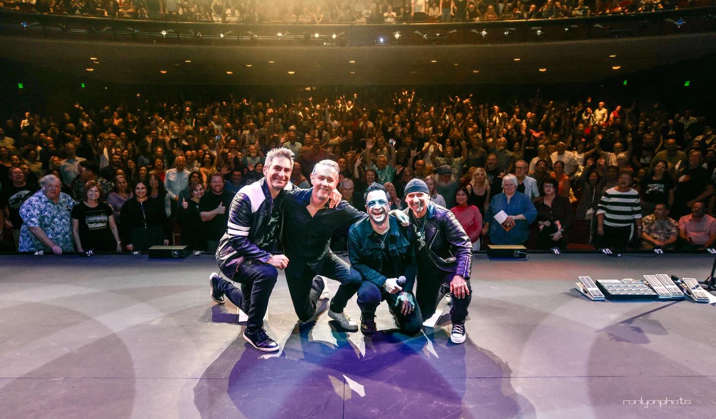 THANK YOU! 🙏🏼 To everyone who came out to see our show at the La Mirada Theatre last night! We had an absolute blast with you all, truly appreciate the great turn out, and we can’t wait to see you at our next shows!
Please make sure to follow & like us on our social media pages, so you’ll know when we’ll be doing shows near you…
A big thank you to Al, for being the big sponsor of this show!
📷 Ron Lyon & Rosalie Lomeli (1)
-
#u2 #u2tribute #u2lavation #u2coverband #lamiradatheatre