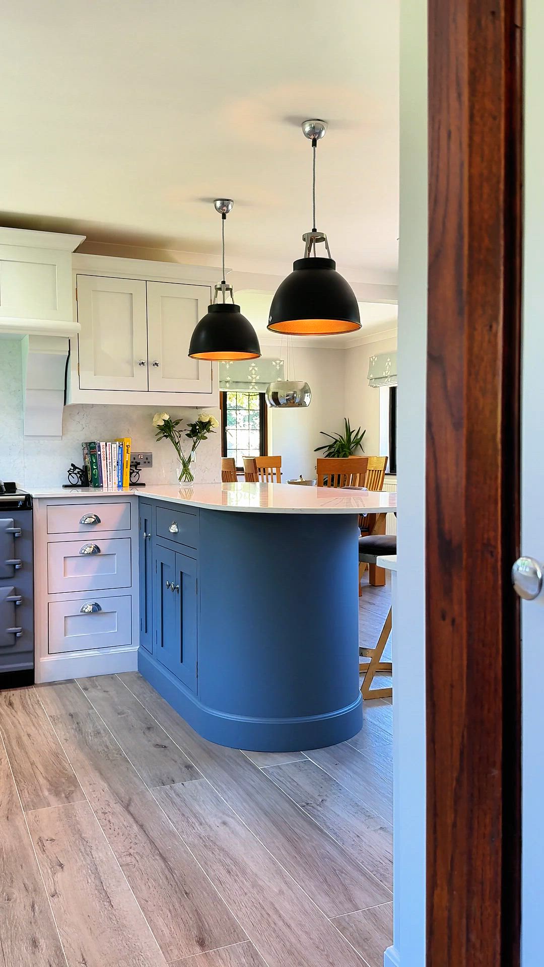 Details you didn’t know you needed…
@aga_cookers range cooker, @fisherpaykel fridge freezer, and @quookeruk instant boiling tap, for us, these aren’t extras, they’re essentials. #BespokeDesign #KitchenInspo #InteriorDesign #ModernLiving