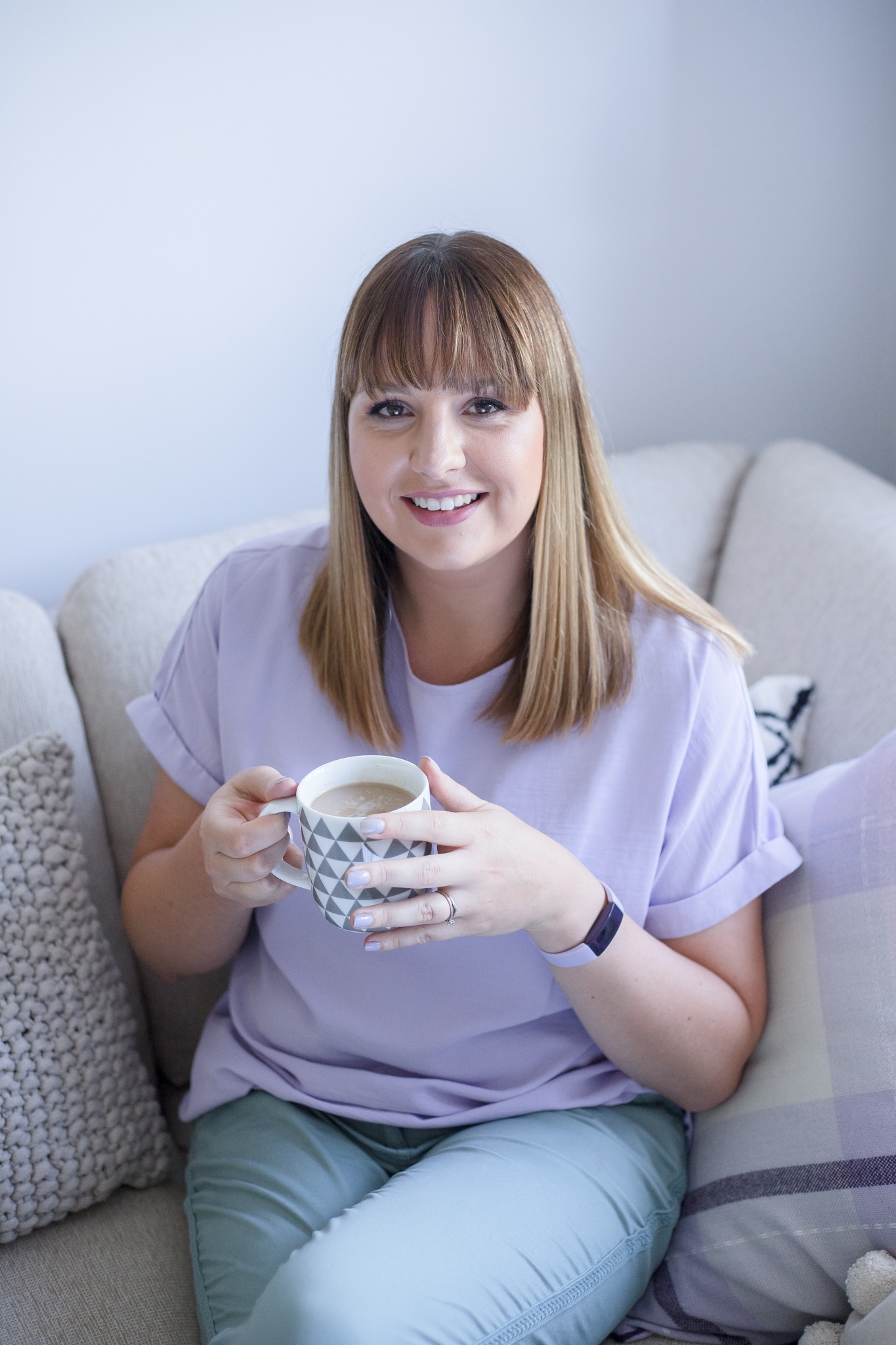 What makes a strong website headshot?
Strong headshots don’t shout.
They do their job quietly and well.
• Clean, flattering light
• A relaxed, natural expression (not the stiff “school photo” smile)
• Clothing that actually reflects your brand
• And proper guidance, so you’re not left wondering what to do with your hands
Your headshot should feel like you on a good day.
If it doesn’t, it’s probably time for a refresh.
Come and visit me in my Bristol studio if you want a website headshot that actually works 👋