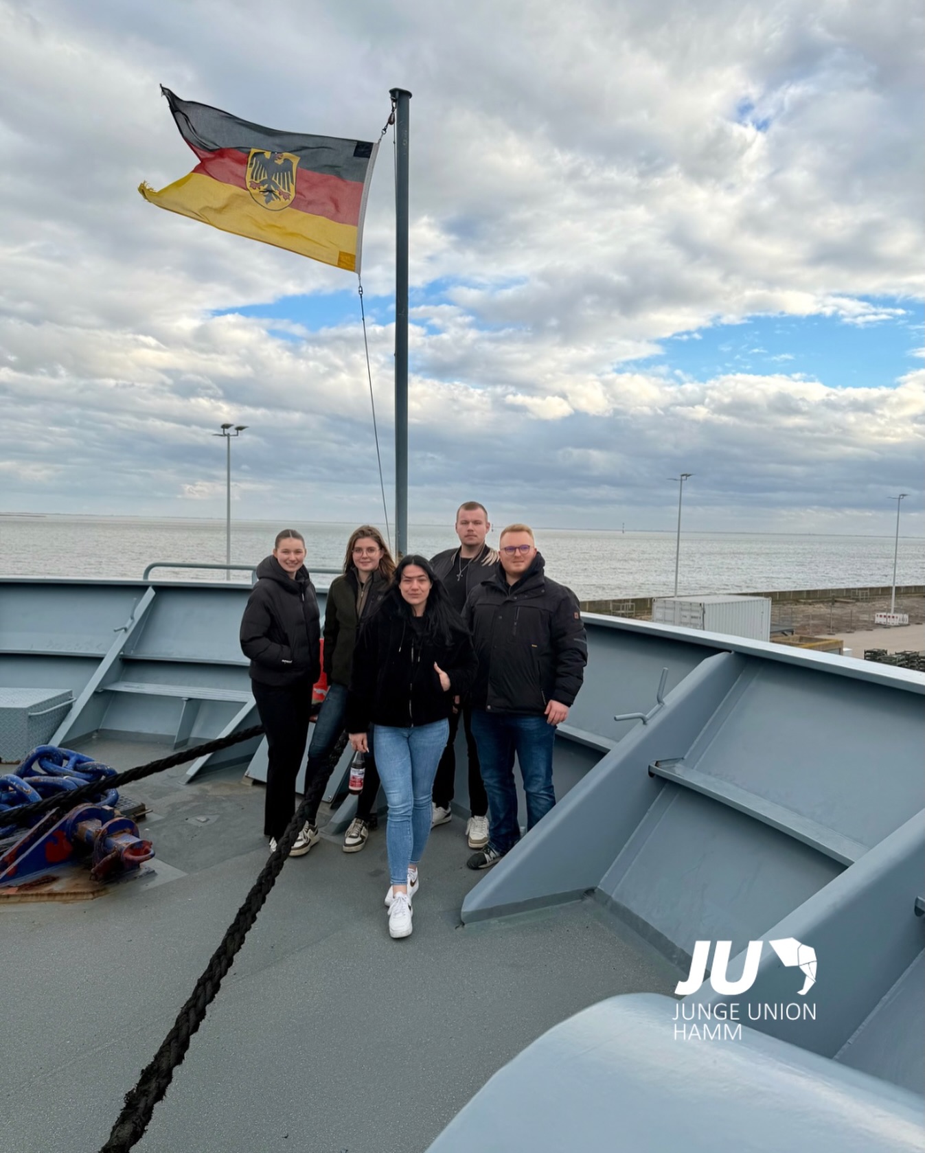 Meerblick, Uniformen und jede Menge Eindrücke ⚓️
Danke für die spannenden Einblicke bei der deutschen Marine! 🇩🇪
#jungeunion #juhamm #einblicke #nordsee #behindthescenes