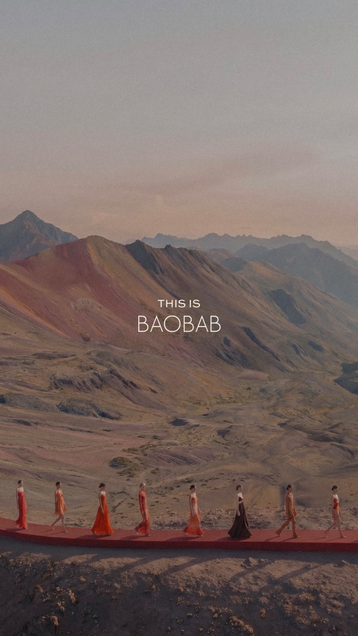 Seguro ya todos saben lo que pasó con Baobab 🫣
Nos dejó algo claro: innovar no es el problema, gestionarlo mal sí.
La IA puede ser una herramienta poderosa, pero cuando la narrativa se convierte en pelea en comentarios, la percepción cambia.
No se trata de “ganar” el debate, se trata de sostenerlo con coherencia y visión de marca.
La pregunta es: ¿estás preparado para manejarlo estratégicamente? 🤔
En SPOT ON creemos que la innovación necesita estrategia, no solo creatividad.
¿Tú qué opinas?
Pd: este es el último video que grabamos en la ofi 👀 se vienen cositas