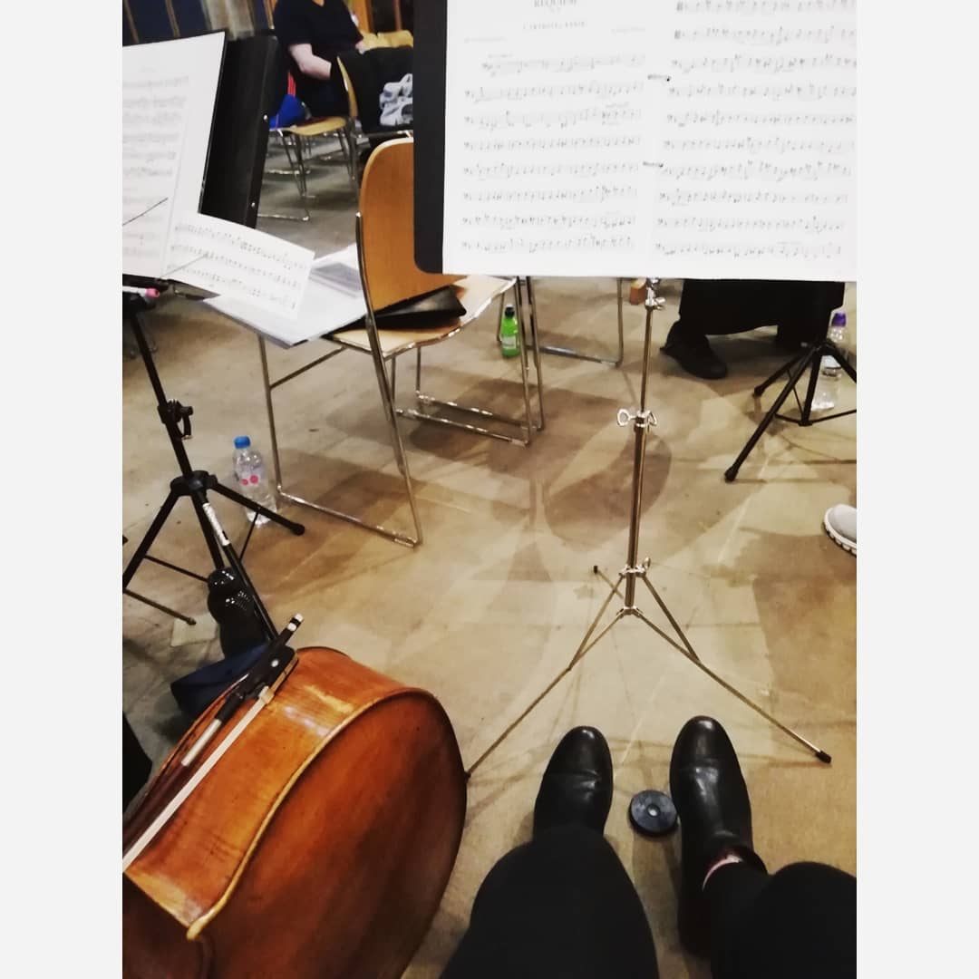 Rehearsing for Faurรฉ requiem ft. my feet